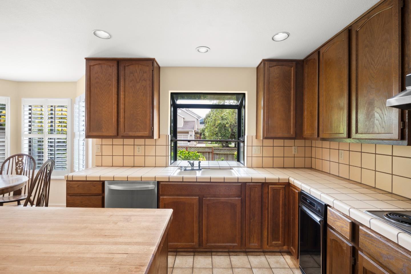 Detail Gallery Image 51 of 52 For 420 Greenbrier Rd, Half Moon Bay,  CA 94019 - 4 Beds | 3 Baths