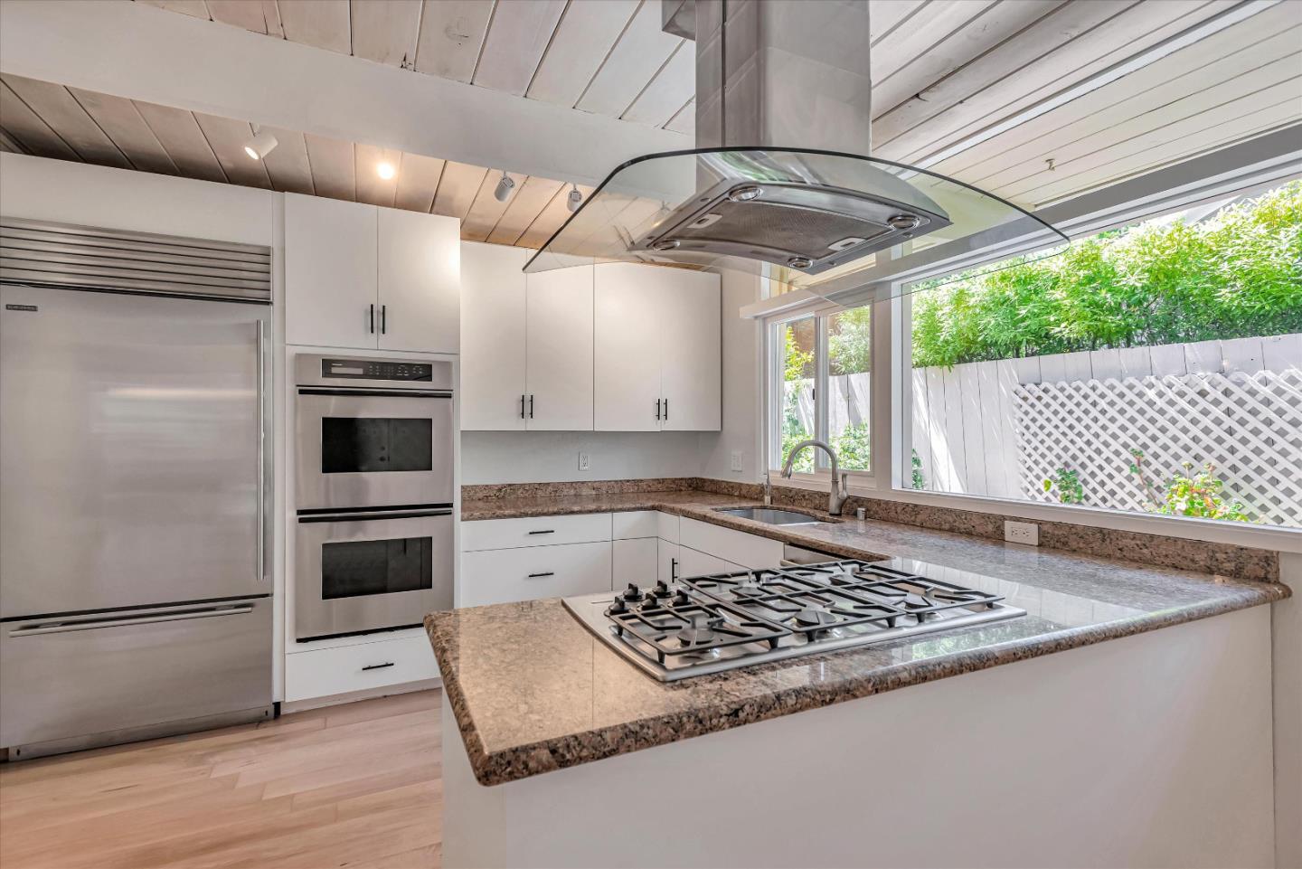 Detail Gallery Image 15 of 57 For 3112 Sunset Ter, San Mateo,  CA 94403 - 4 Beds | 2 Baths