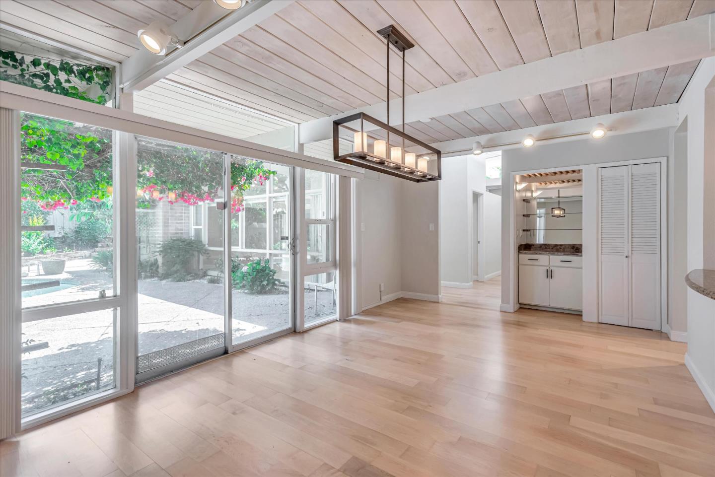 Detail Gallery Image 24 of 57 For 3112 Sunset Ter, San Mateo,  CA 94403 - 4 Beds | 2 Baths