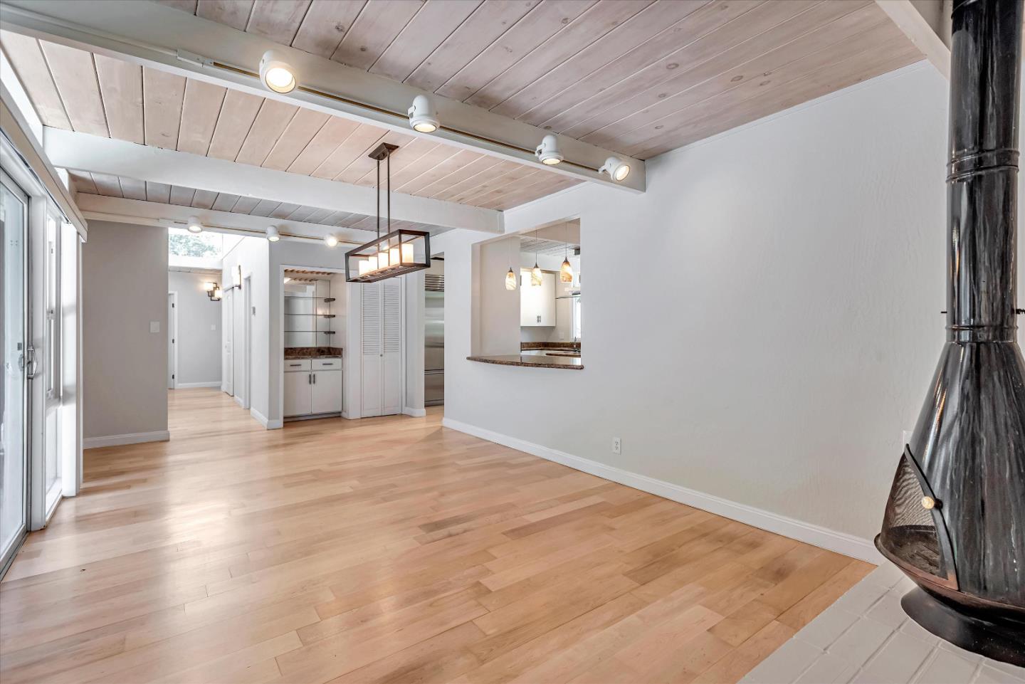 Detail Gallery Image 25 of 57 For 3112 Sunset Ter, San Mateo,  CA 94403 - 4 Beds | 2 Baths