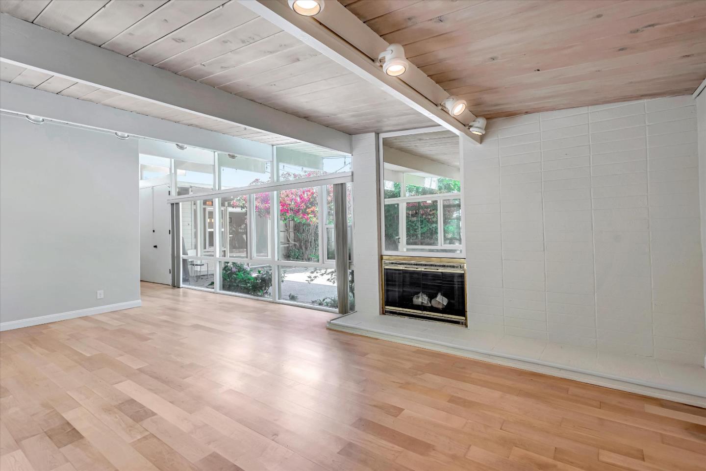 Detail Gallery Image 3 of 57 For 3112 Sunset Ter, San Mateo,  CA 94403 - 4 Beds | 2 Baths