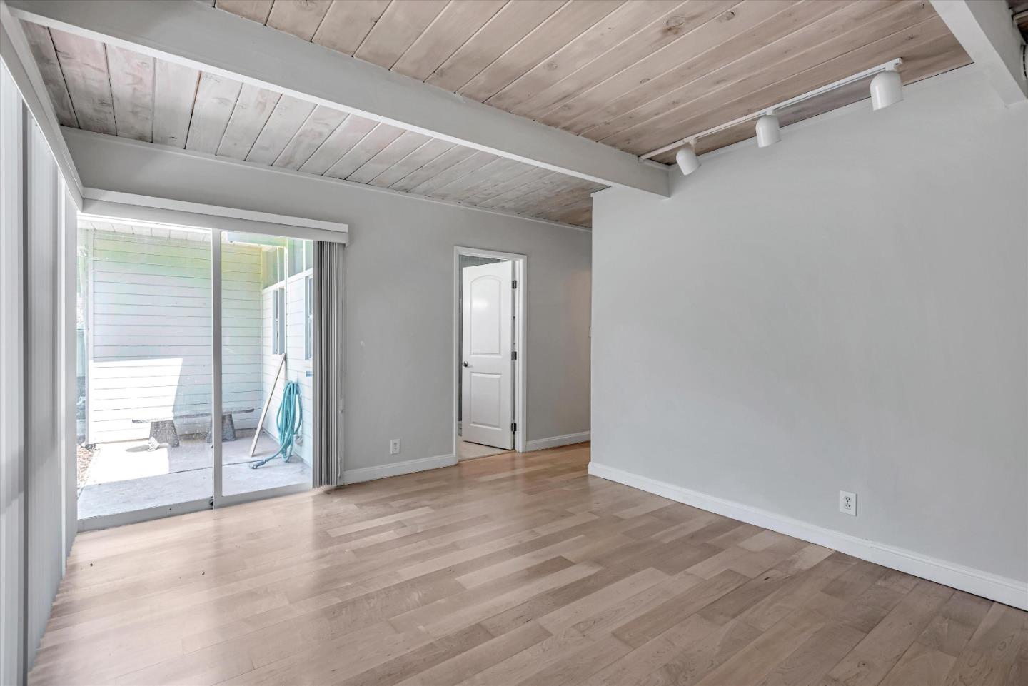 Detail Gallery Image 30 of 57 For 3112 Sunset Ter, San Mateo,  CA 94403 - 4 Beds | 2 Baths