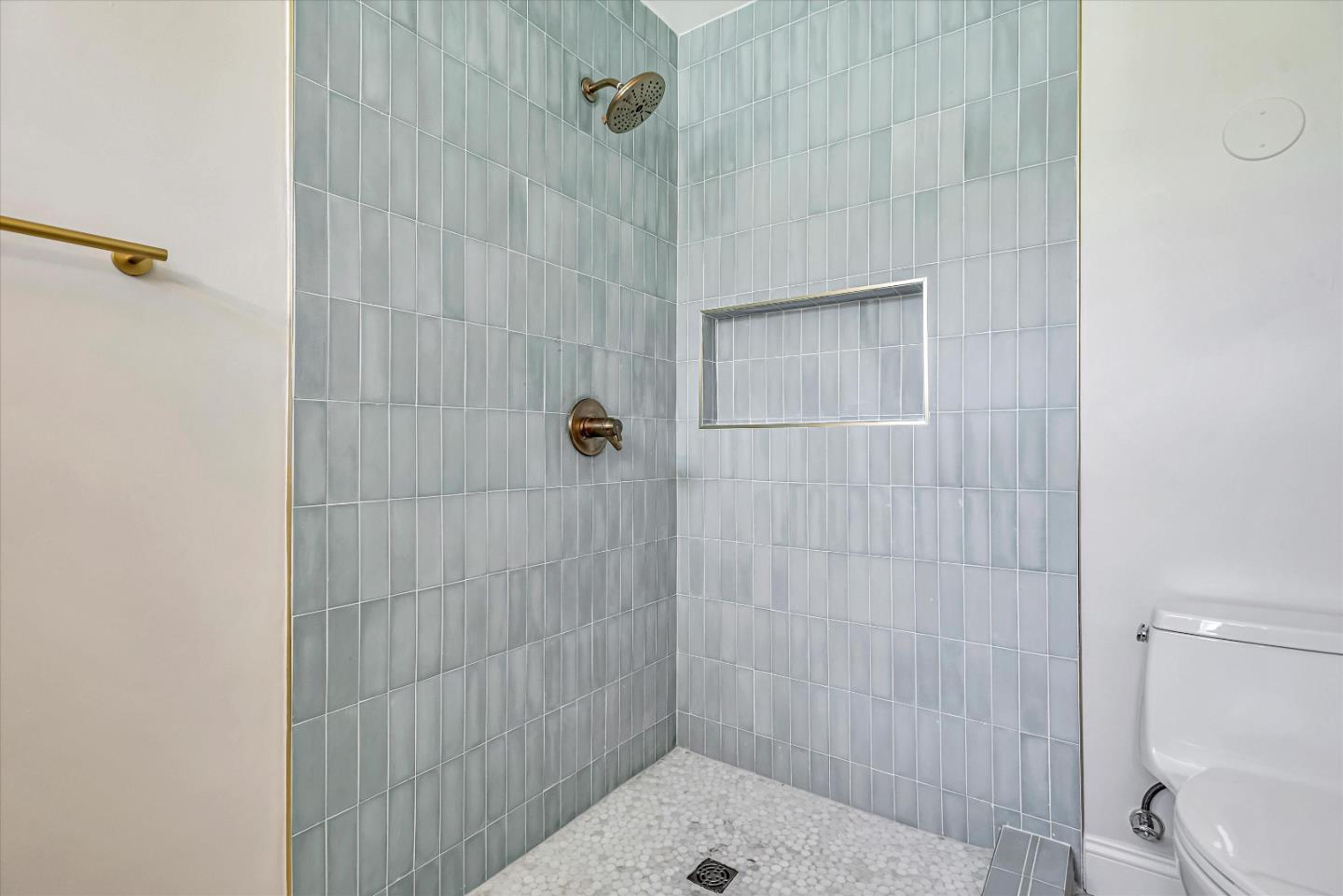 Detail Gallery Image 33 of 57 For 3112 Sunset Ter, San Mateo,  CA 94403 - 4 Beds | 2 Baths
