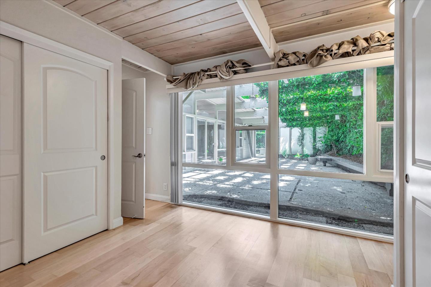 Detail Gallery Image 38 of 57 For 3112 Sunset Ter, San Mateo,  CA 94403 - 4 Beds | 2 Baths