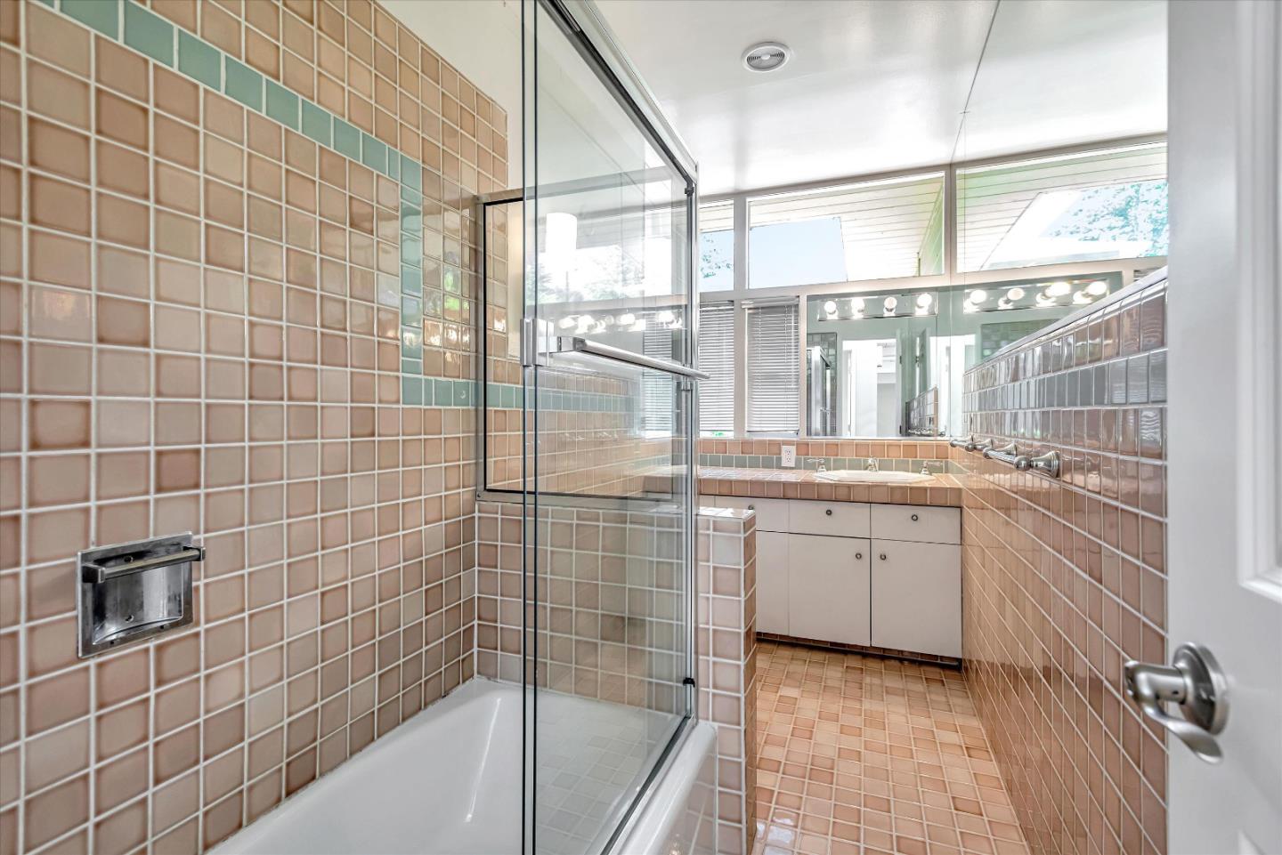 Detail Gallery Image 40 of 57 For 3112 Sunset Ter, San Mateo,  CA 94403 - 4 Beds | 2 Baths