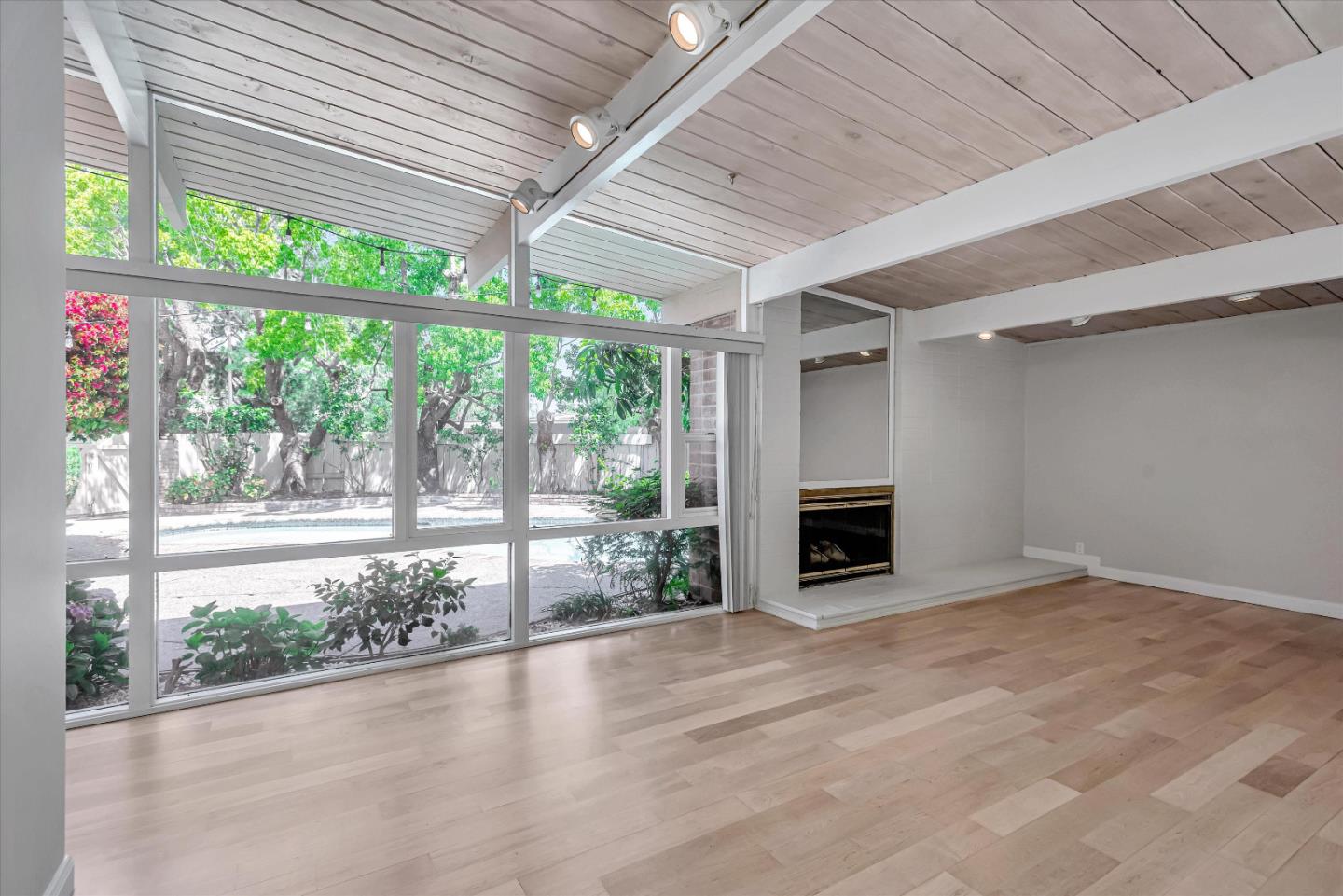 Detail Gallery Image 5 of 57 For 3112 Sunset Ter, San Mateo,  CA 94403 - 4 Beds | 2 Baths