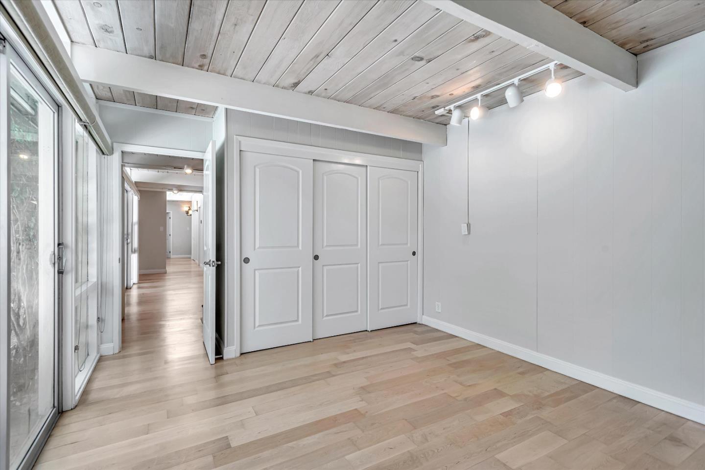 Detail Gallery Image 8 of 57 For 3112 Sunset Ter, San Mateo,  CA 94403 - 4 Beds | 2 Baths
