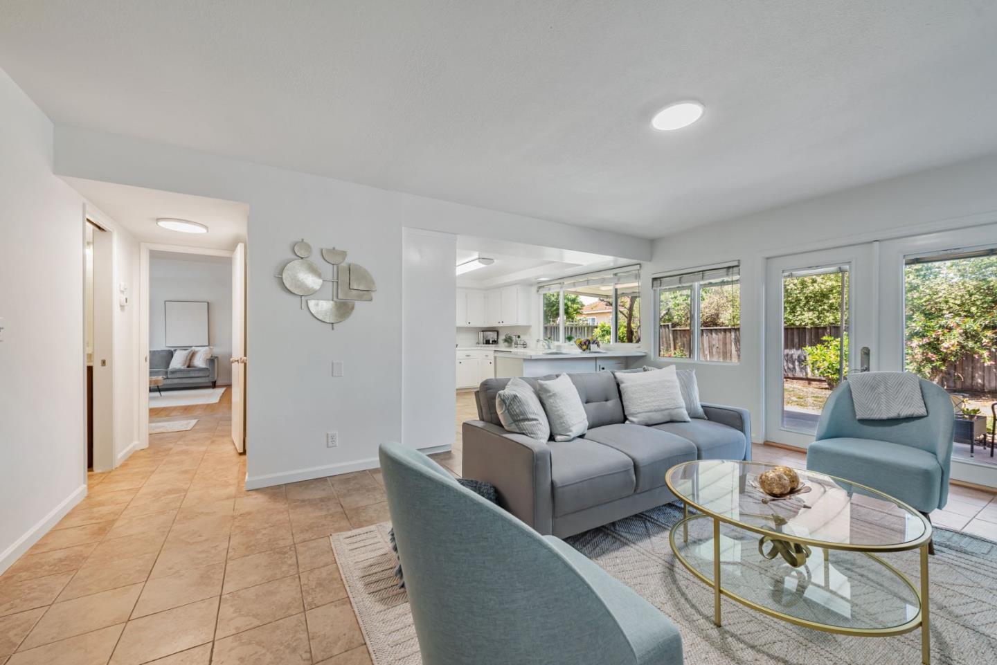 Detail Gallery Image 14 of 29 For 5847 Ettersberg Dr, San Jose,  CA 95123 - 4 Beds | 2/1 Baths