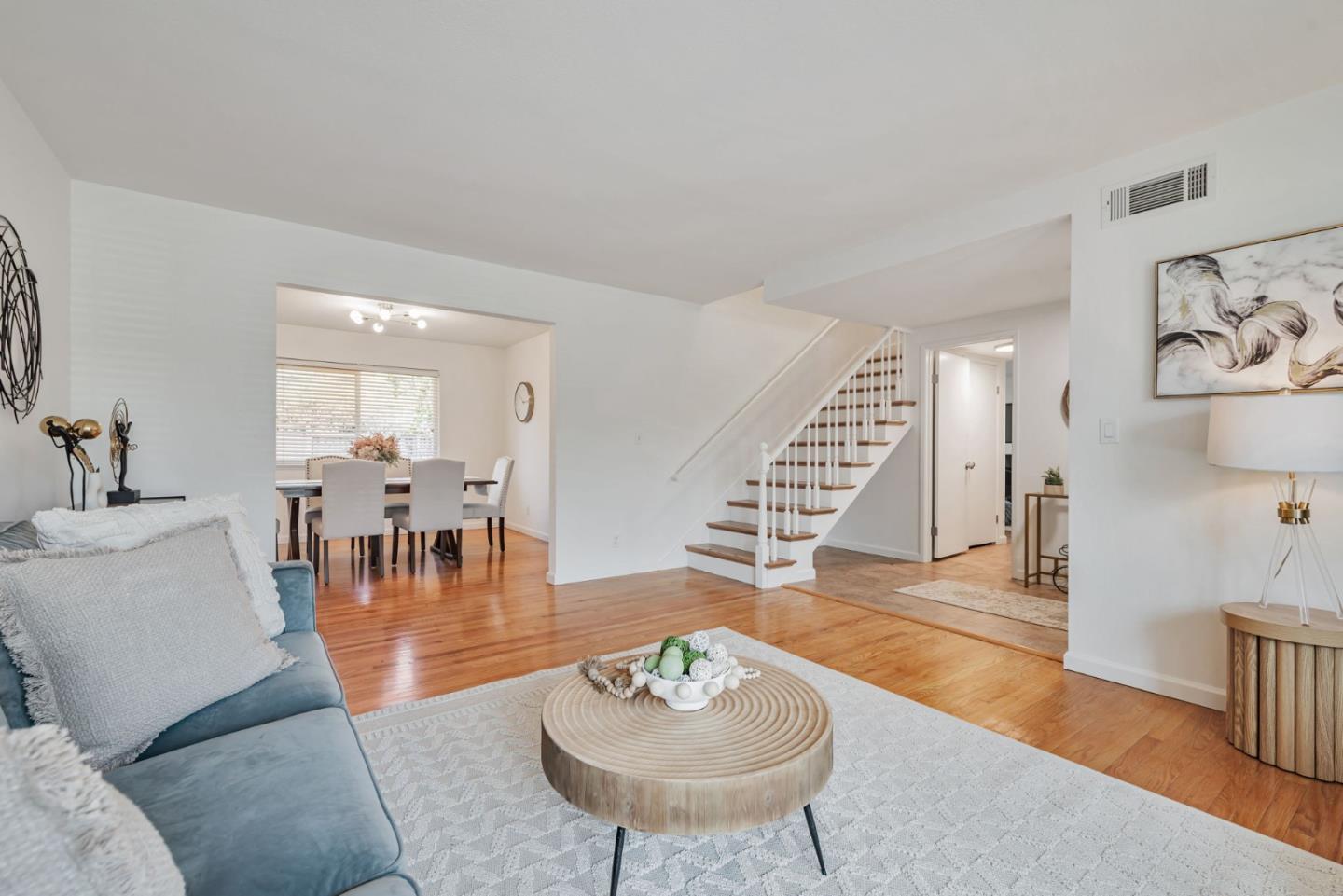 Detail Gallery Image 5 of 29 For 5847 Ettersberg Dr, San Jose,  CA 95123 - 4 Beds | 2/1 Baths