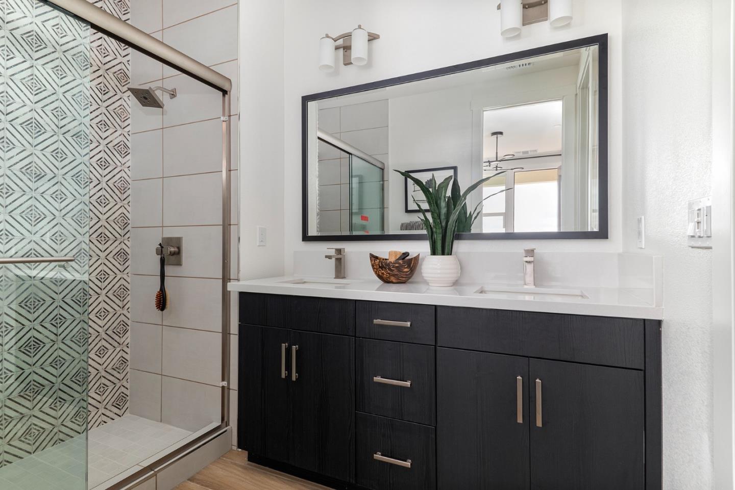 Detail Gallery Image 12 of 26 For 1301 Barbet Circle #3,  Sunnyvale,  CA 94087 - 3 Beds | 3 Baths