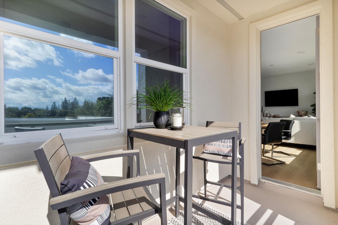 Detail Gallery Image 24 of 26 For 1301 Barbet Circle #3,  Sunnyvale,  CA 94087 - 3 Beds | 3 Baths