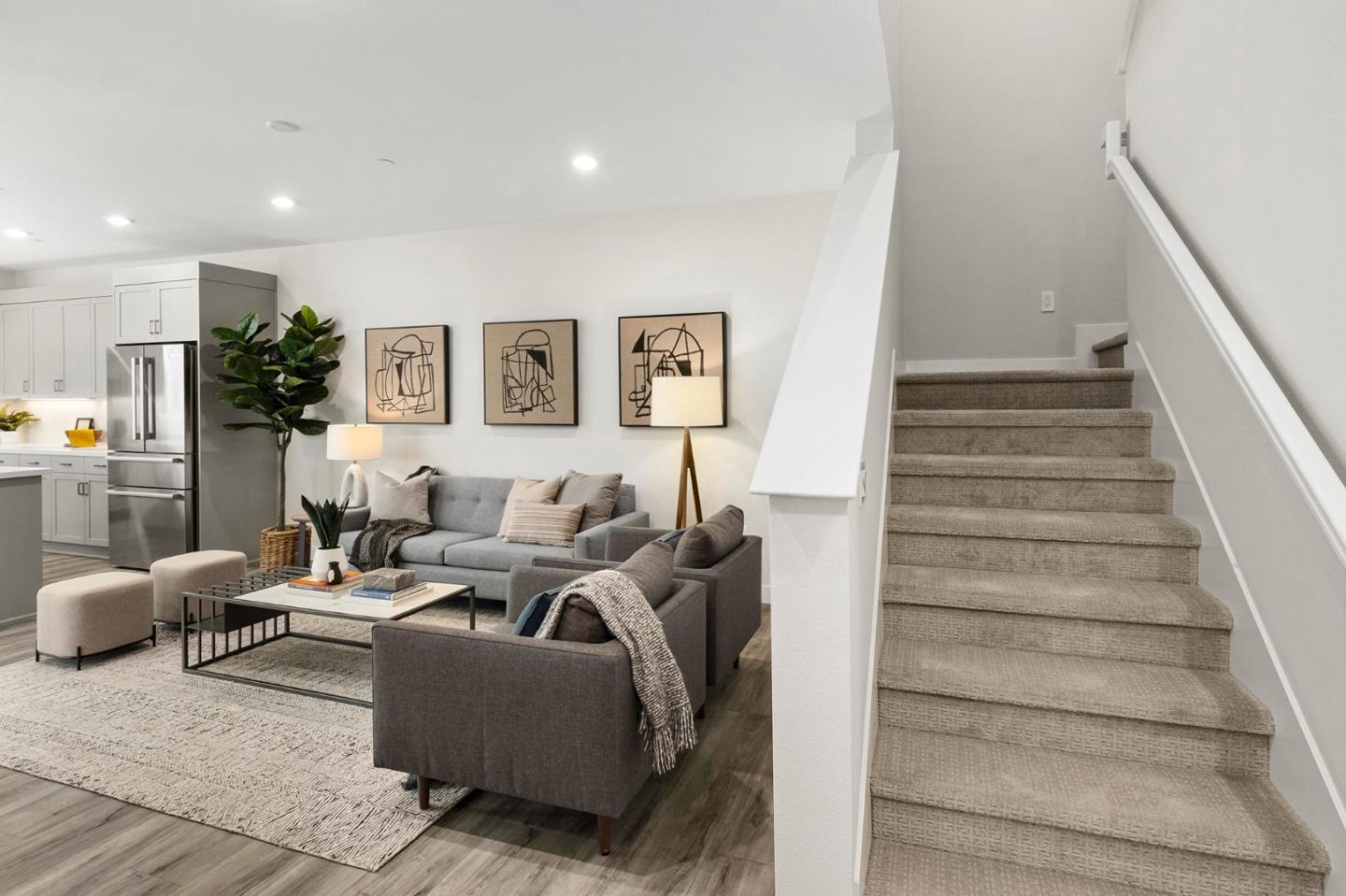 Detail Gallery Image 3 of 16 For 1304 Barbet Circle #3,  Sunnyvale,  CA 94087 - 3 Beds | 3 Baths