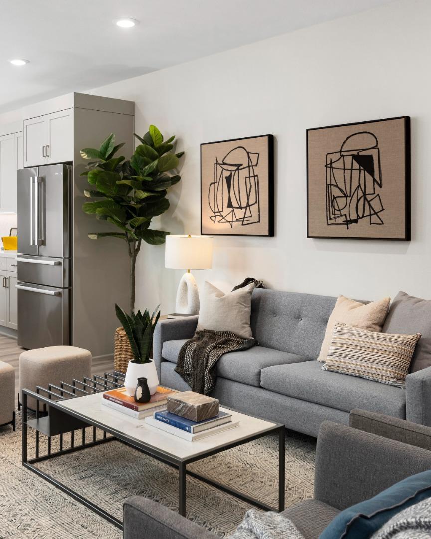 Detail Gallery Image 4 of 16 For 1304 Barbet Circle #3,  Sunnyvale,  CA 94087 - 3 Beds | 3 Baths