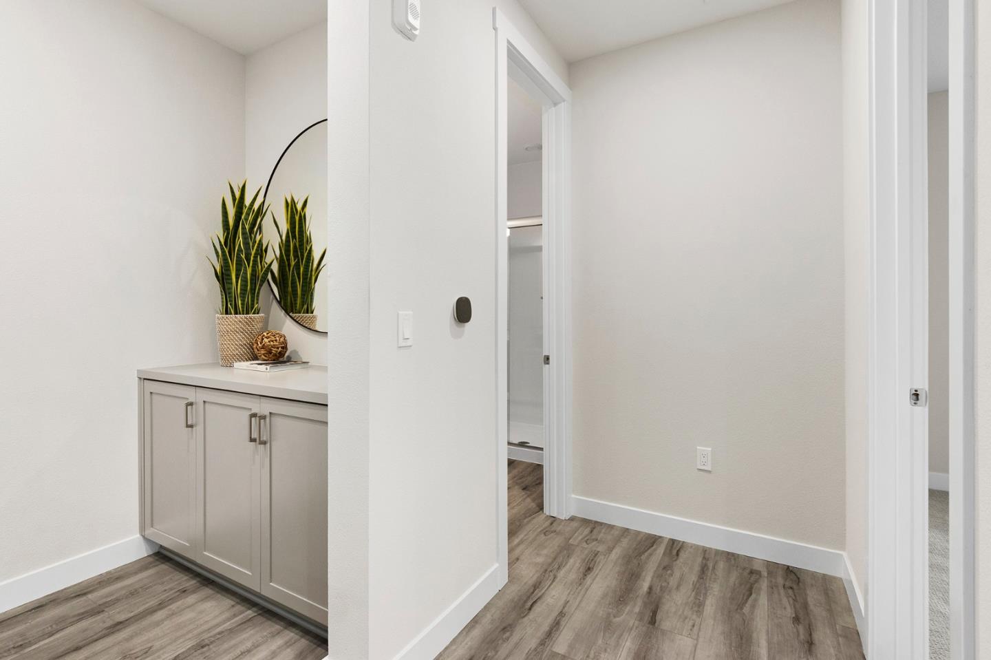 Detail Gallery Image 5 of 16 For 1304 Barbet Circle #3,  Sunnyvale,  CA 94087 - 3 Beds | 3 Baths