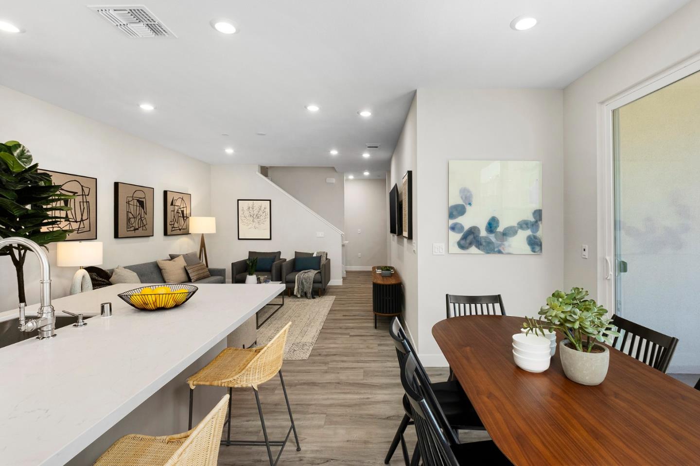 Detail Gallery Image 9 of 16 For 1304 Barbet Circle #3,  Sunnyvale,  CA 94087 - 3 Beds | 3 Baths