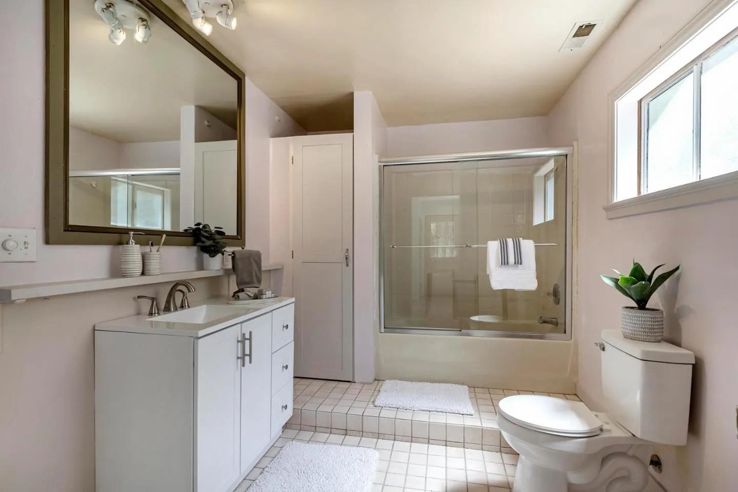 Detail Gallery Image 12 of 36 For 20081 Almaden Rd, San Jose,  CA 95120 - 3 Beds | 2 Baths