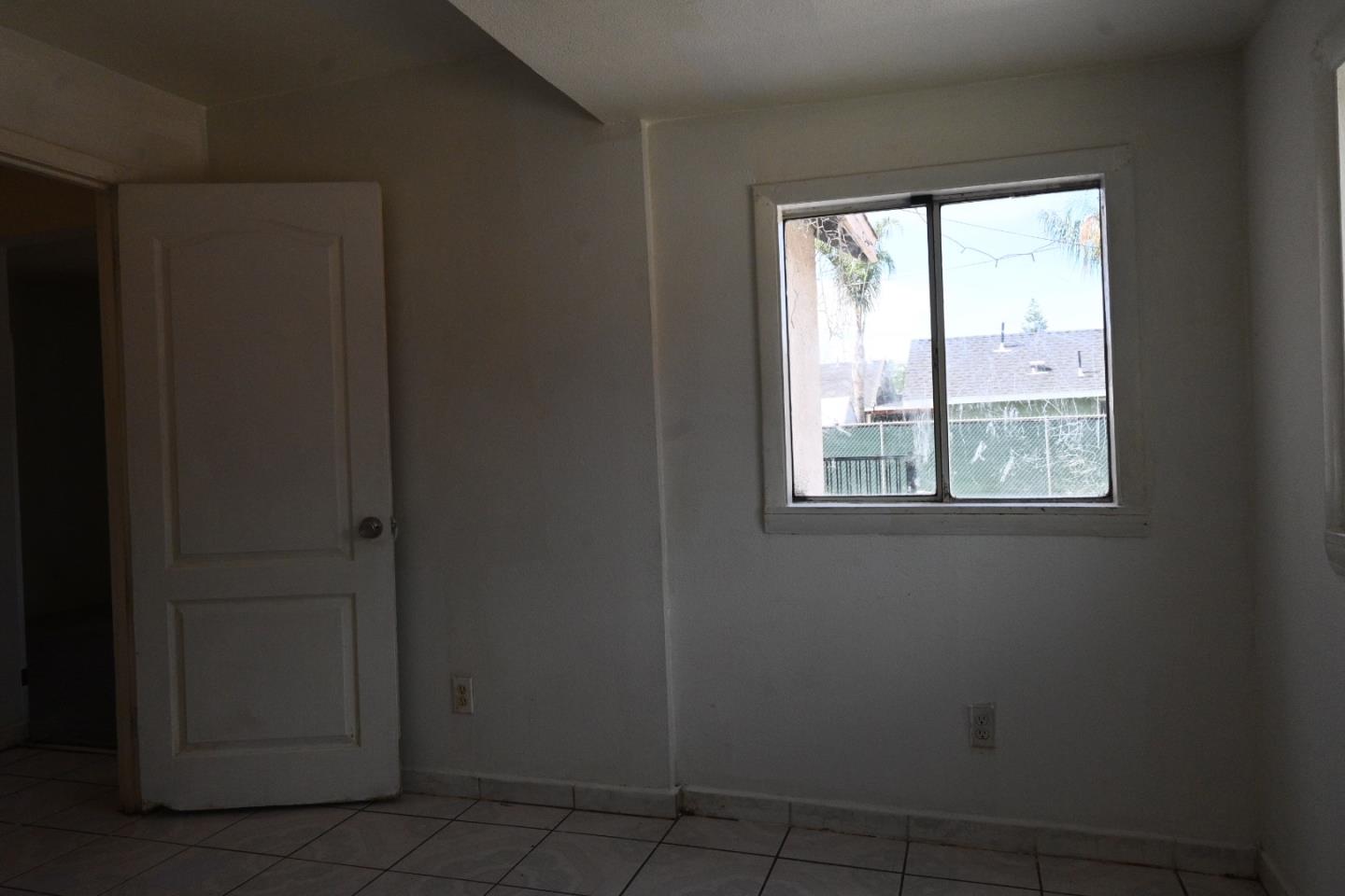 Detail Gallery Image 10 of 24 For 503 R St, Merced,  CA 95341 - 3 Beds | 1 Baths