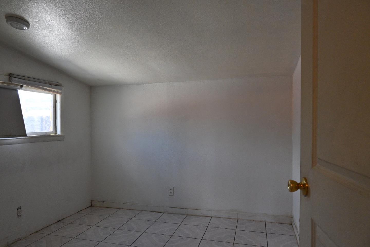 Detail Gallery Image 11 of 24 For 503 R St, Merced,  CA 95341 - 3 Beds | 1 Baths