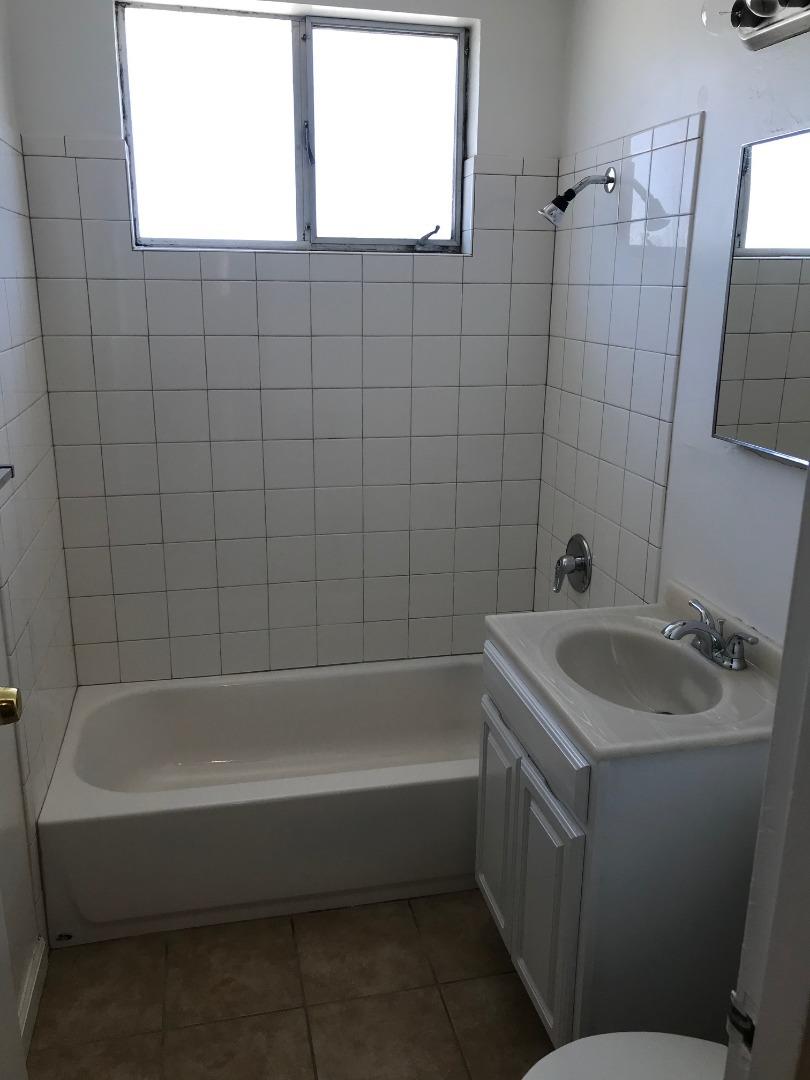 Detail Gallery Image 11 of 13 For 88 Linden Ave #1,  San Bruno,  CA 94066 - 2 Beds | 1 Baths