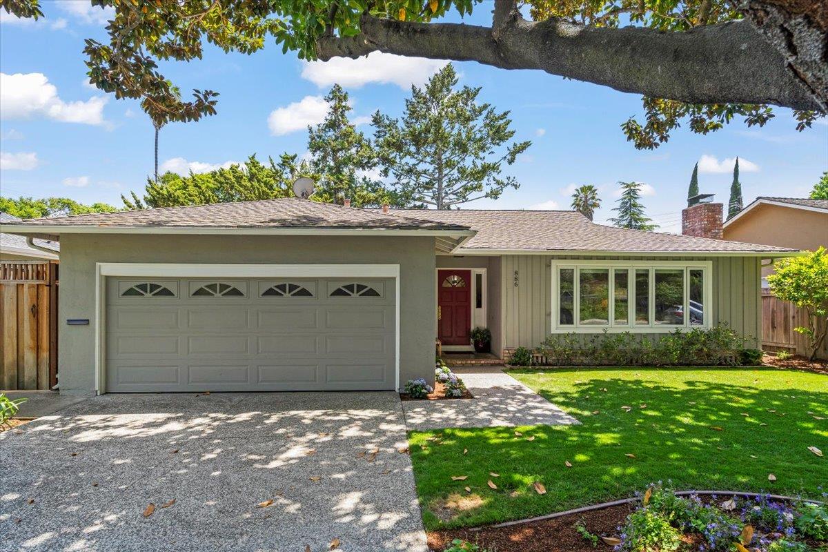 Detail Gallery Image 3 of 26 For 886 Garland Dr, Palo Alto,  CA 94303 - 3 Beds | 2 Baths