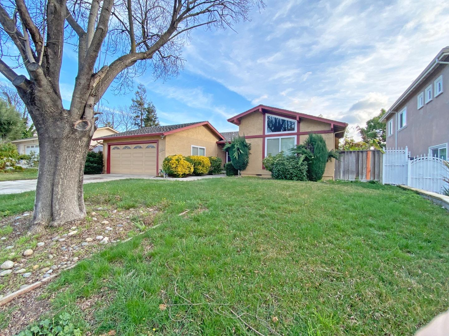 Detail Gallery Image 2 of 23 For 3042 Fowler Rd, San Jose,  CA 95135 - 3 Beds | 2 Baths