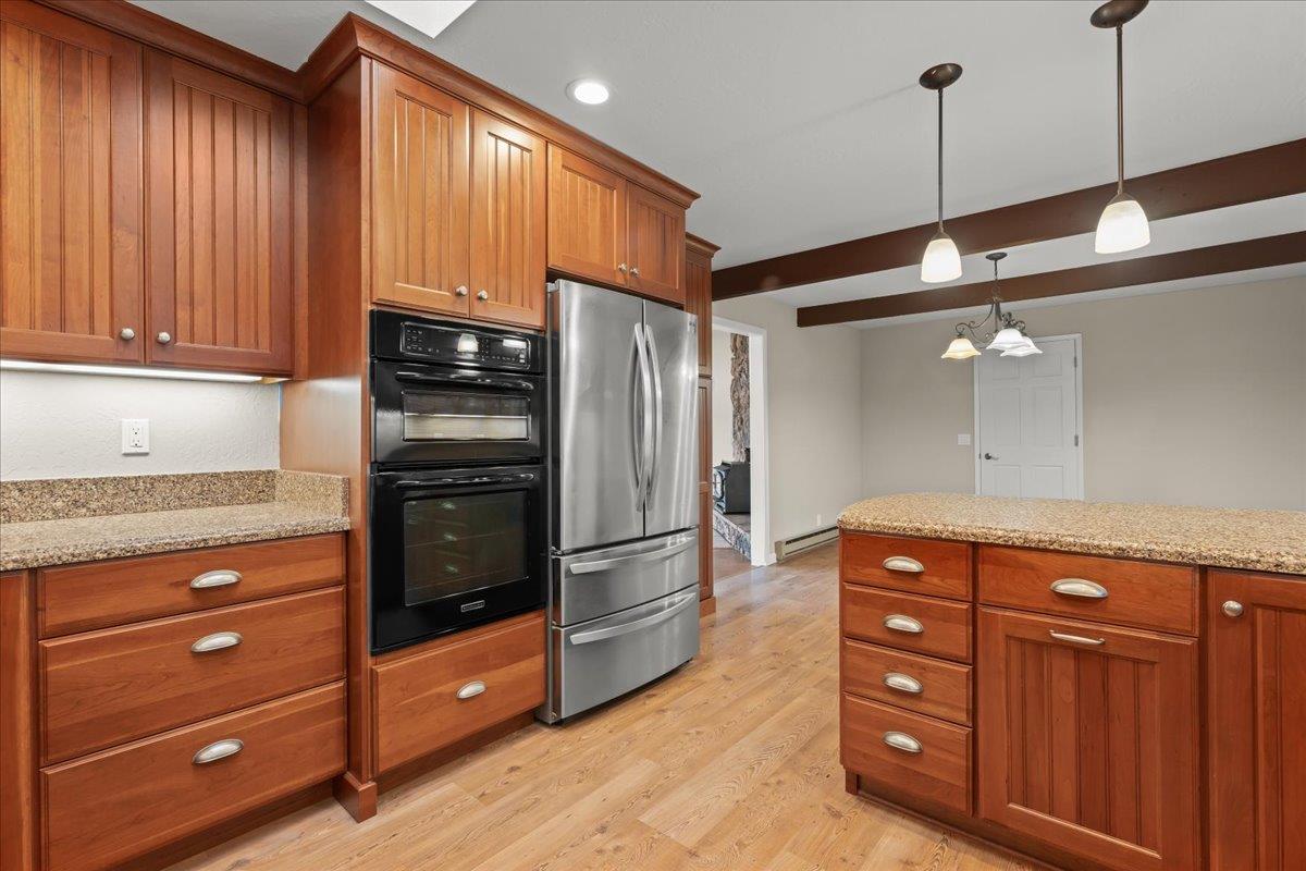 Detail Gallery Image 13 of 30 For 175 Rabbits Run Rd, Santa Cruz,  CA 95060 - 5 Beds | 3 Baths