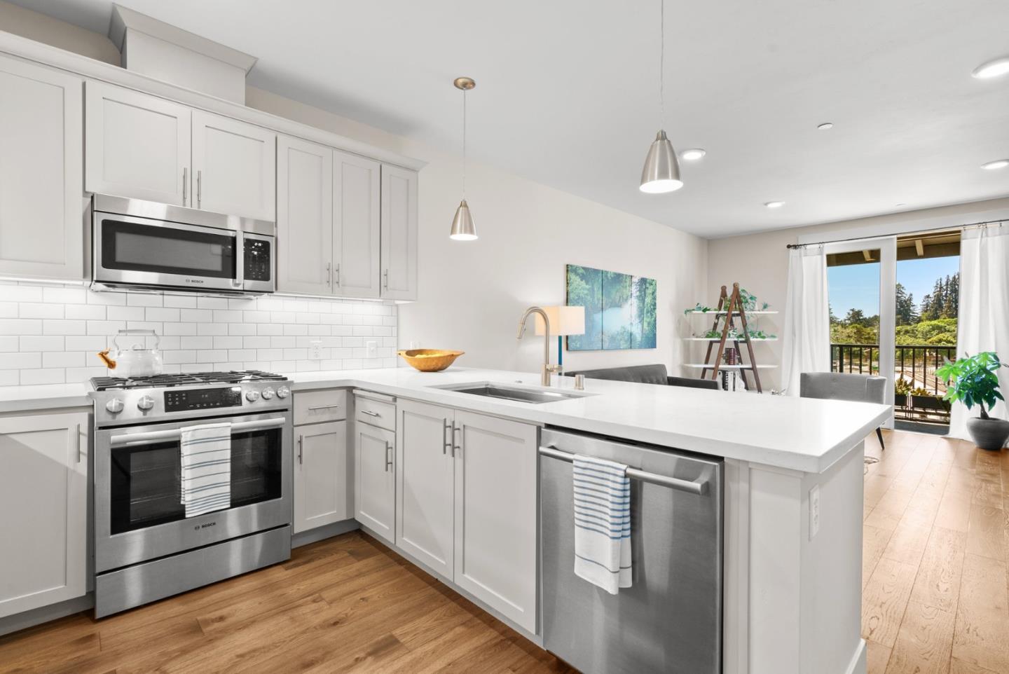Detail Gallery Image 10 of 32 For 141 Aptos Village Way #302,  Aptos,  CA 95003 - 1 Beds | 1 Baths