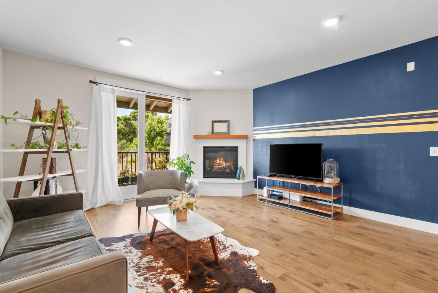 Detail Gallery Image 6 of 32 For 141 Aptos Village Way #302,  Aptos,  CA 95003 - 1 Beds | 1 Baths