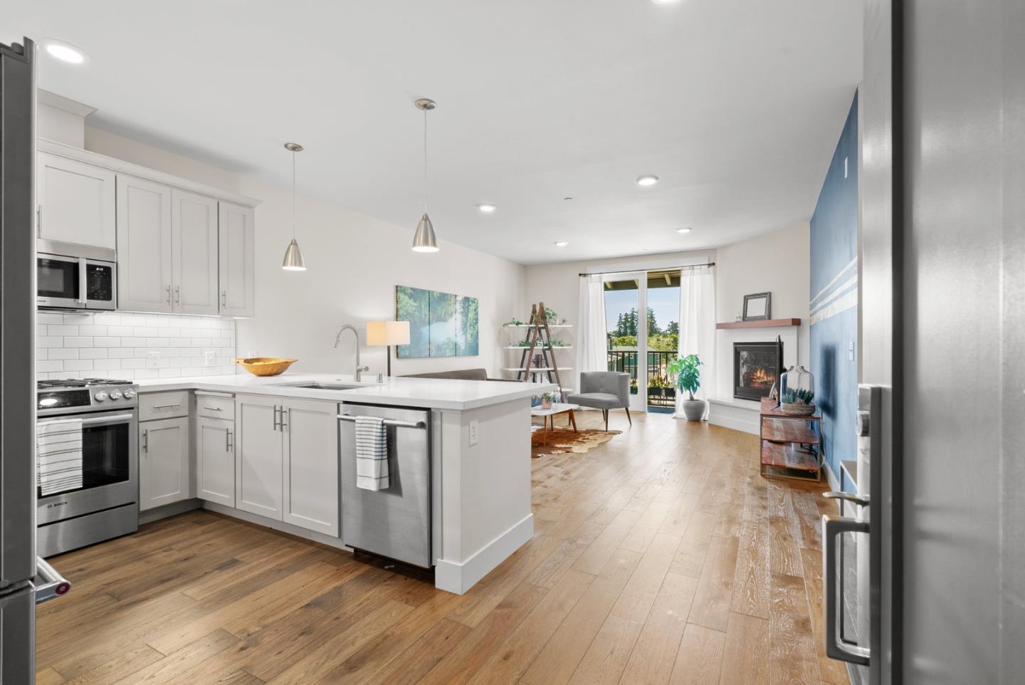 Detail Gallery Image 8 of 32 For 141 Aptos Village Way #302,  Aptos,  CA 95003 - 1 Beds | 1 Baths