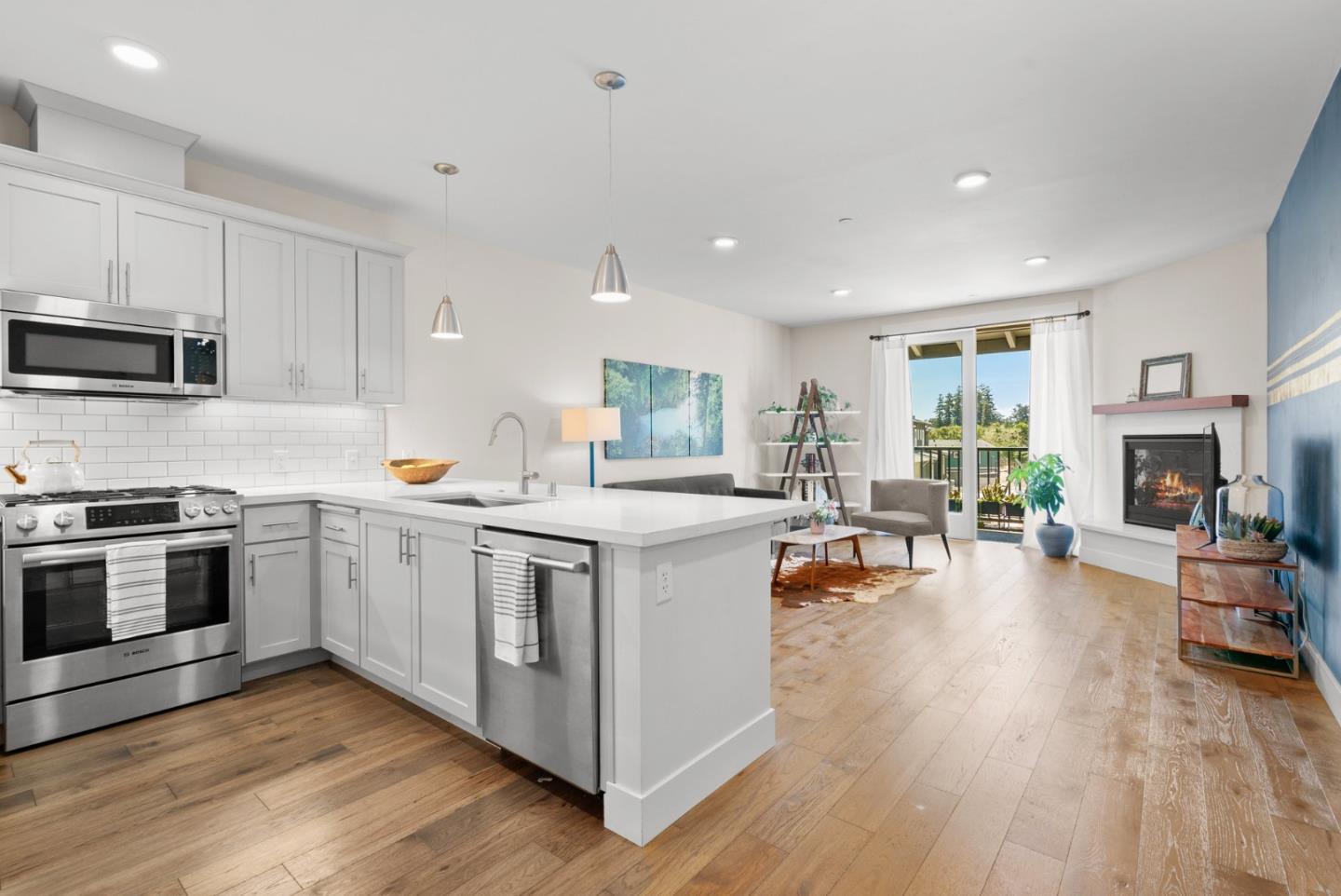 Detail Gallery Image 9 of 32 For 141 Aptos Village Way #302,  Aptos,  CA 95003 - 1 Beds | 1 Baths