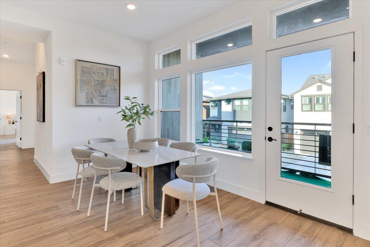 Detail Gallery Image 21 of 66 For 210 Waters Park Cir #204,  San Mateo,  CA 94403 - 3 Beds | 2 Baths