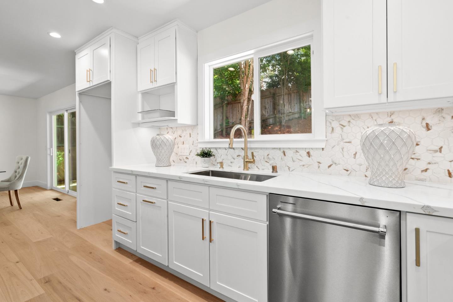 Detail Gallery Image 16 of 63 For 390 Glen Canyon Rd, Santa Cruz,  CA 95060 - 4 Beds | 3 Baths