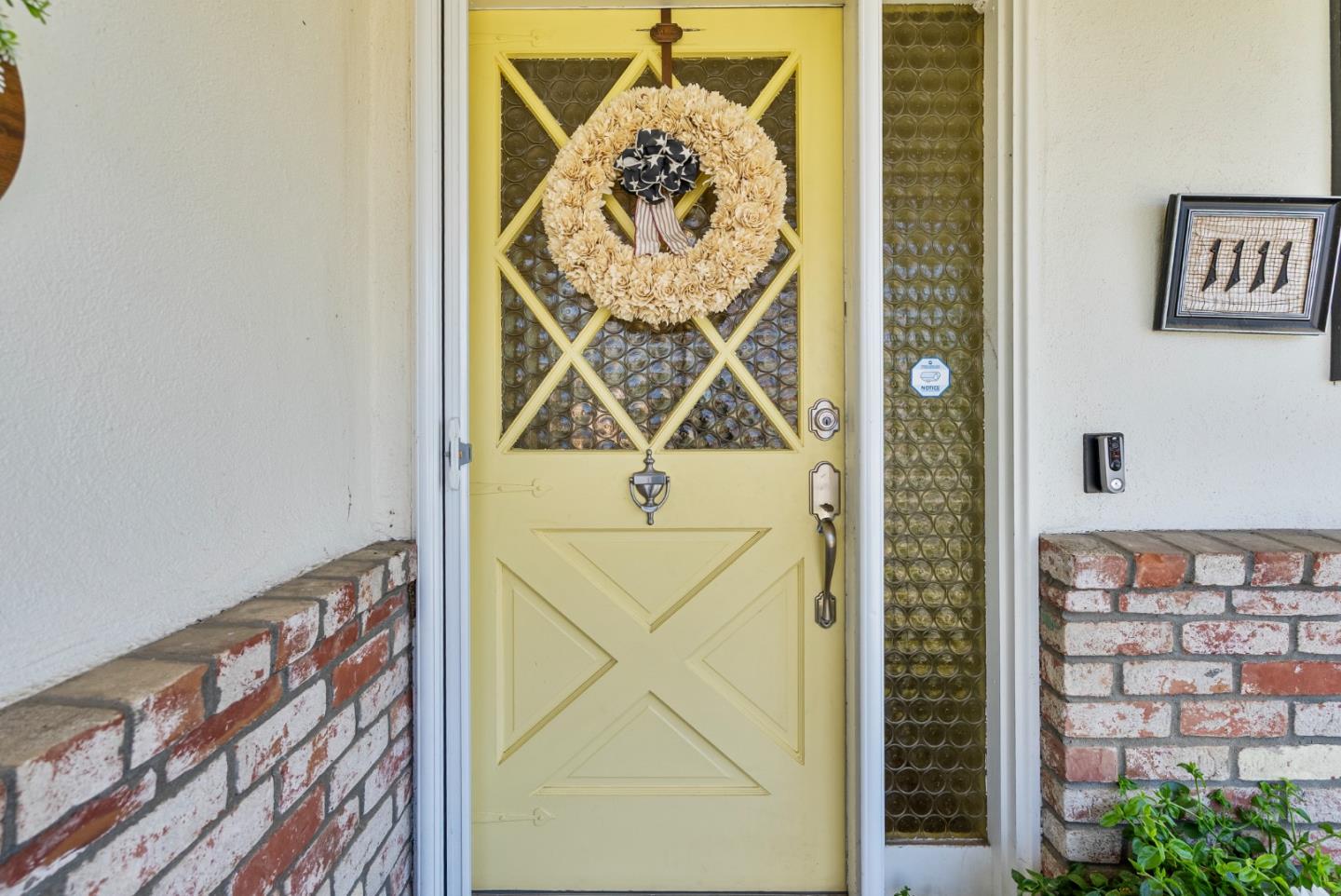 Detail Gallery Image 10 of 52 For 1111 Westward Dr, Hollister,  CA 95023 - 3 Beds | 2 Baths
