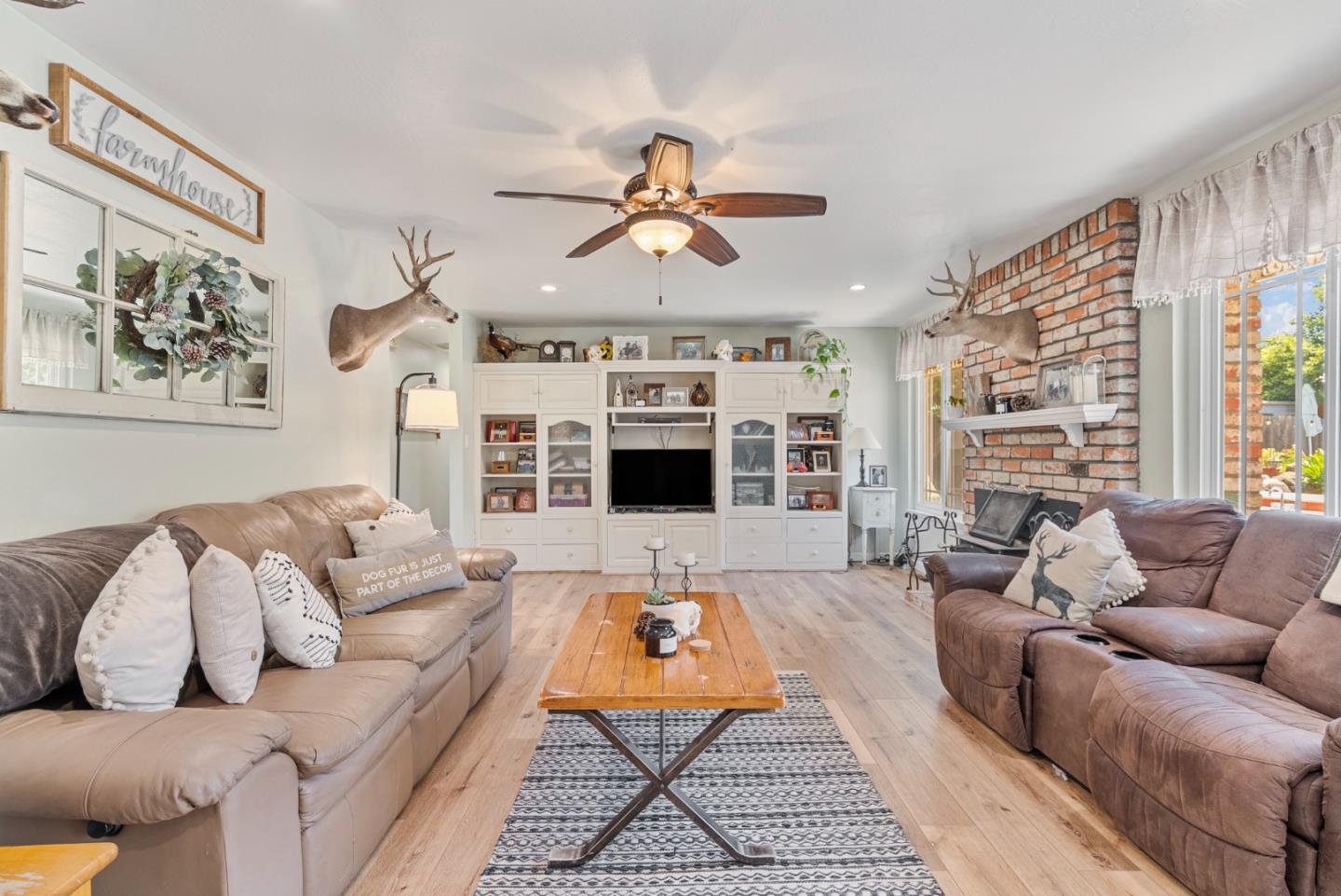 Detail Gallery Image 17 of 52 For 1111 Westward Dr, Hollister,  CA 95023 - 3 Beds | 2 Baths