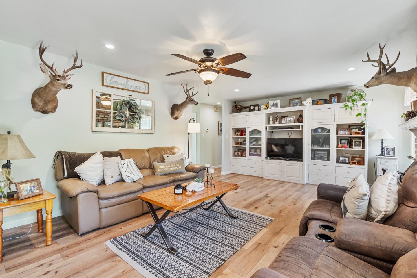 Detail Gallery Image 18 of 52 For 1111 Westward Dr, Hollister,  CA 95023 - 3 Beds | 2 Baths