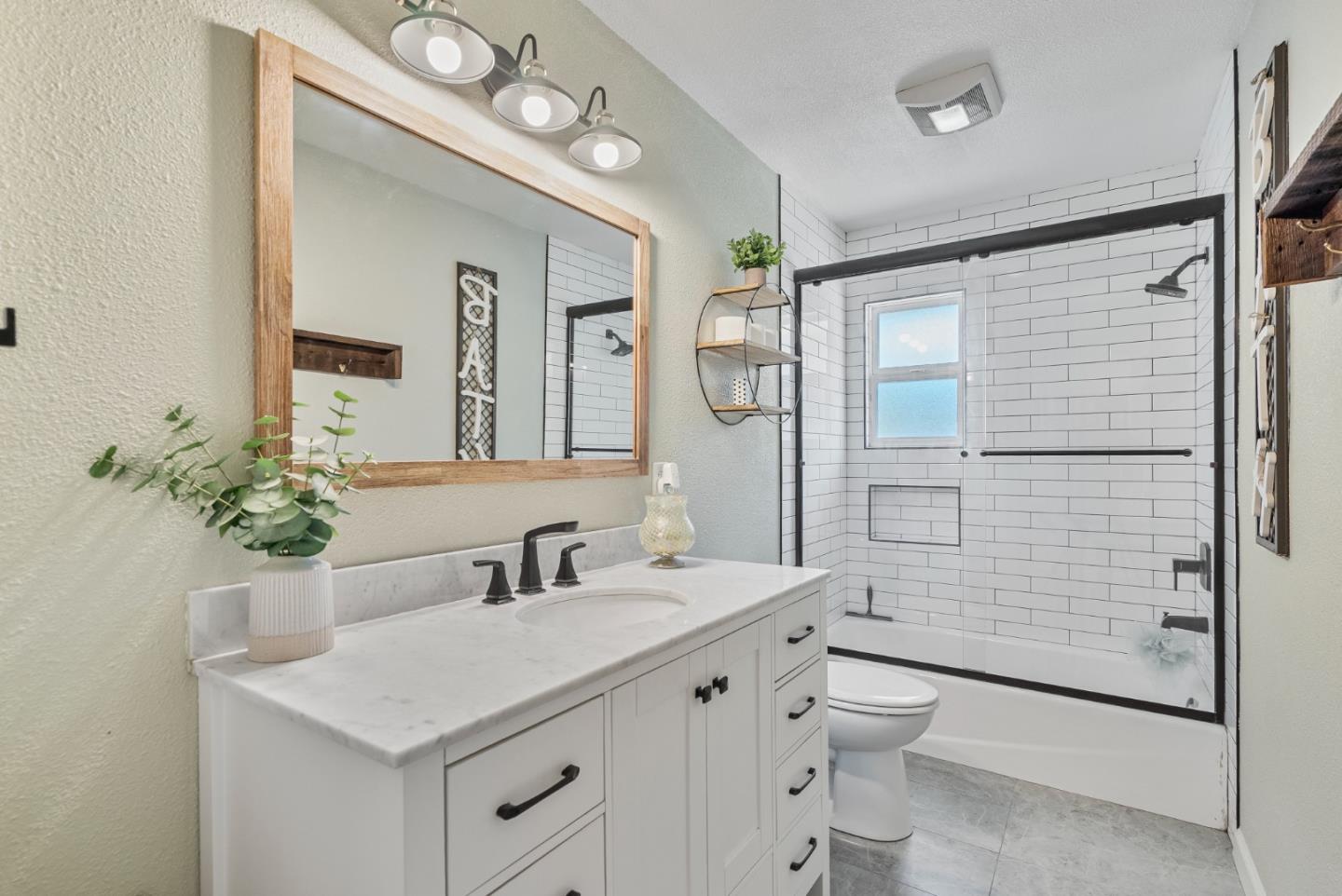 Detail Gallery Image 31 of 52 For 1111 Westward Dr, Hollister,  CA 95023 - 3 Beds | 2 Baths