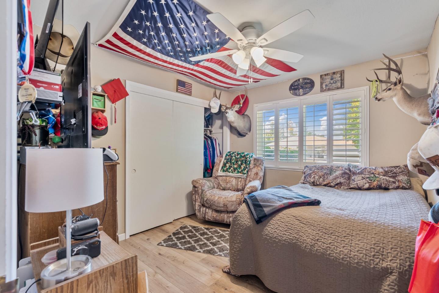 Detail Gallery Image 32 of 52 For 1111 Westward Dr, Hollister,  CA 95023 - 3 Beds | 2 Baths
