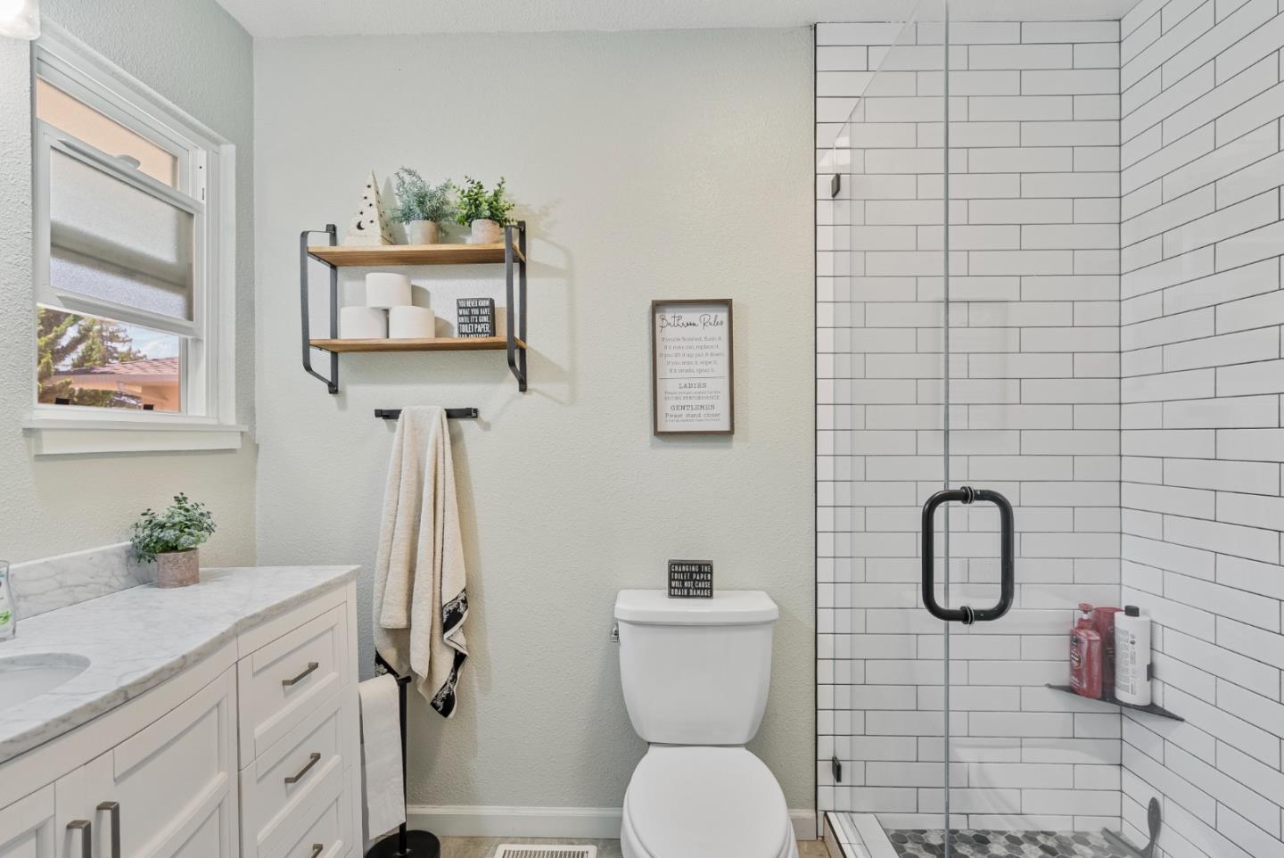 Detail Gallery Image 36 of 52 For 1111 Westward Dr, Hollister,  CA 95023 - 3 Beds | 2 Baths