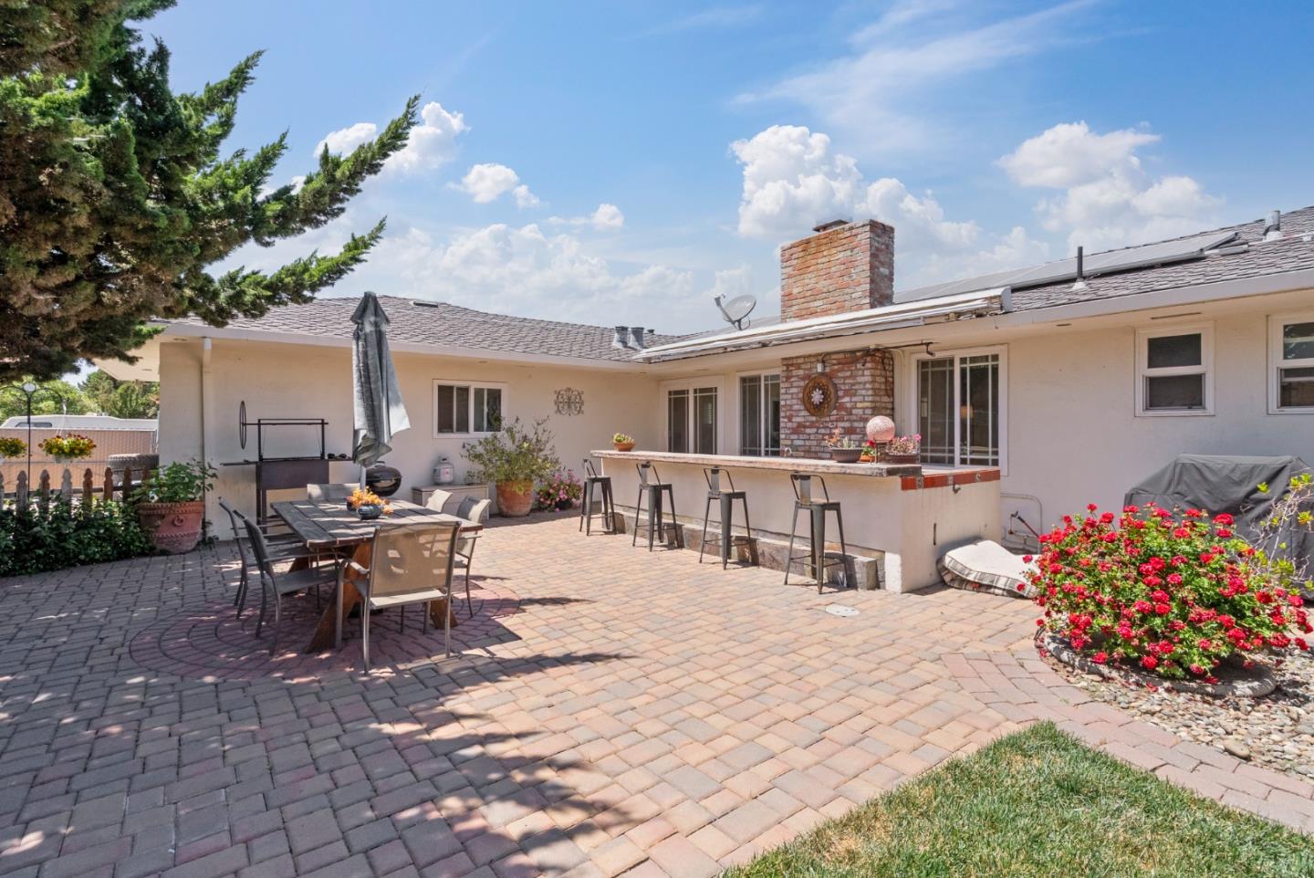 Detail Gallery Image 51 of 52 For 1111 Westward Dr, Hollister,  CA 95023 - 3 Beds | 2 Baths