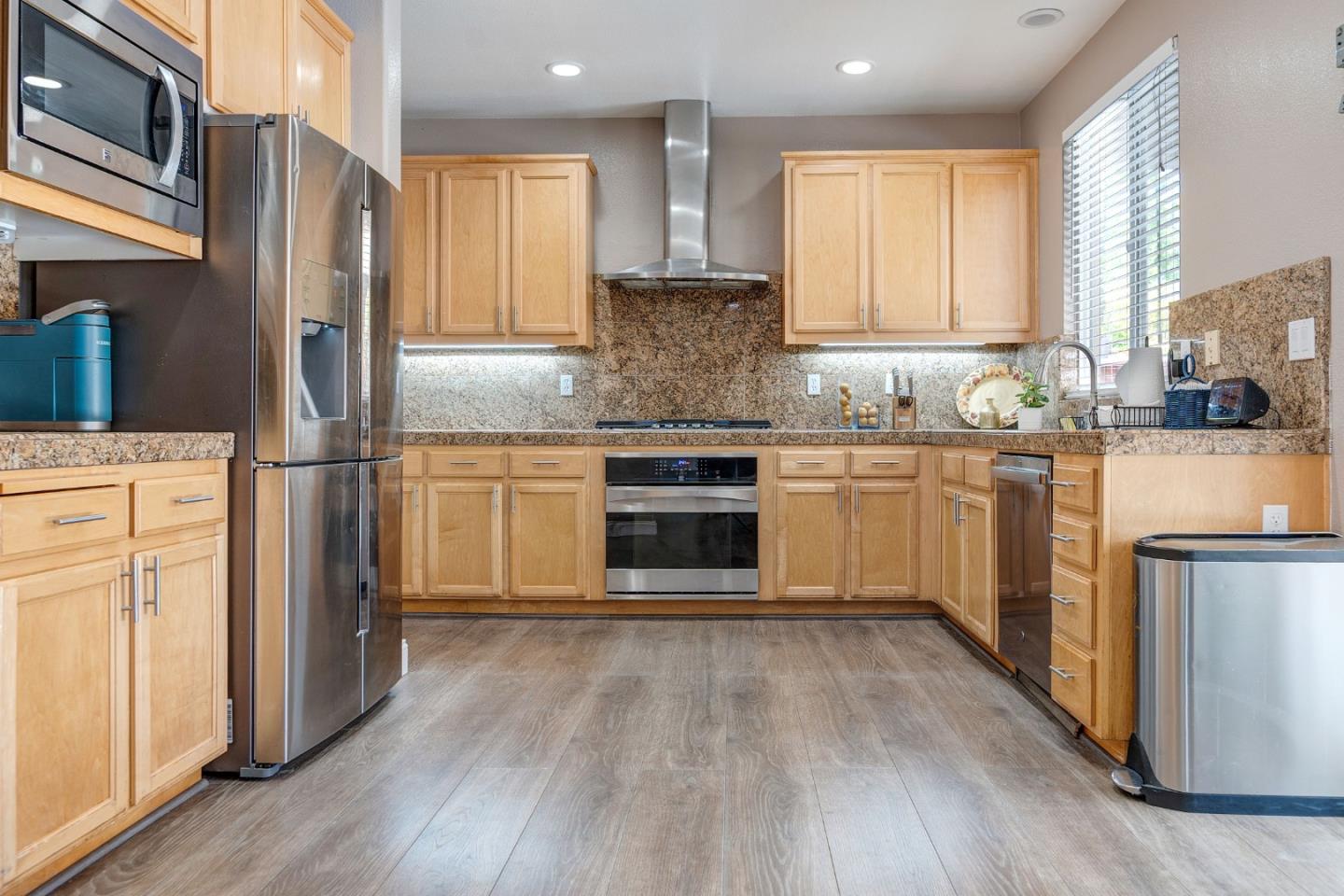 Detail Gallery Image 12 of 41 For 3035 Canoas Villa Ct, San Jose,  CA 95136 - 4 Beds | 3 Baths