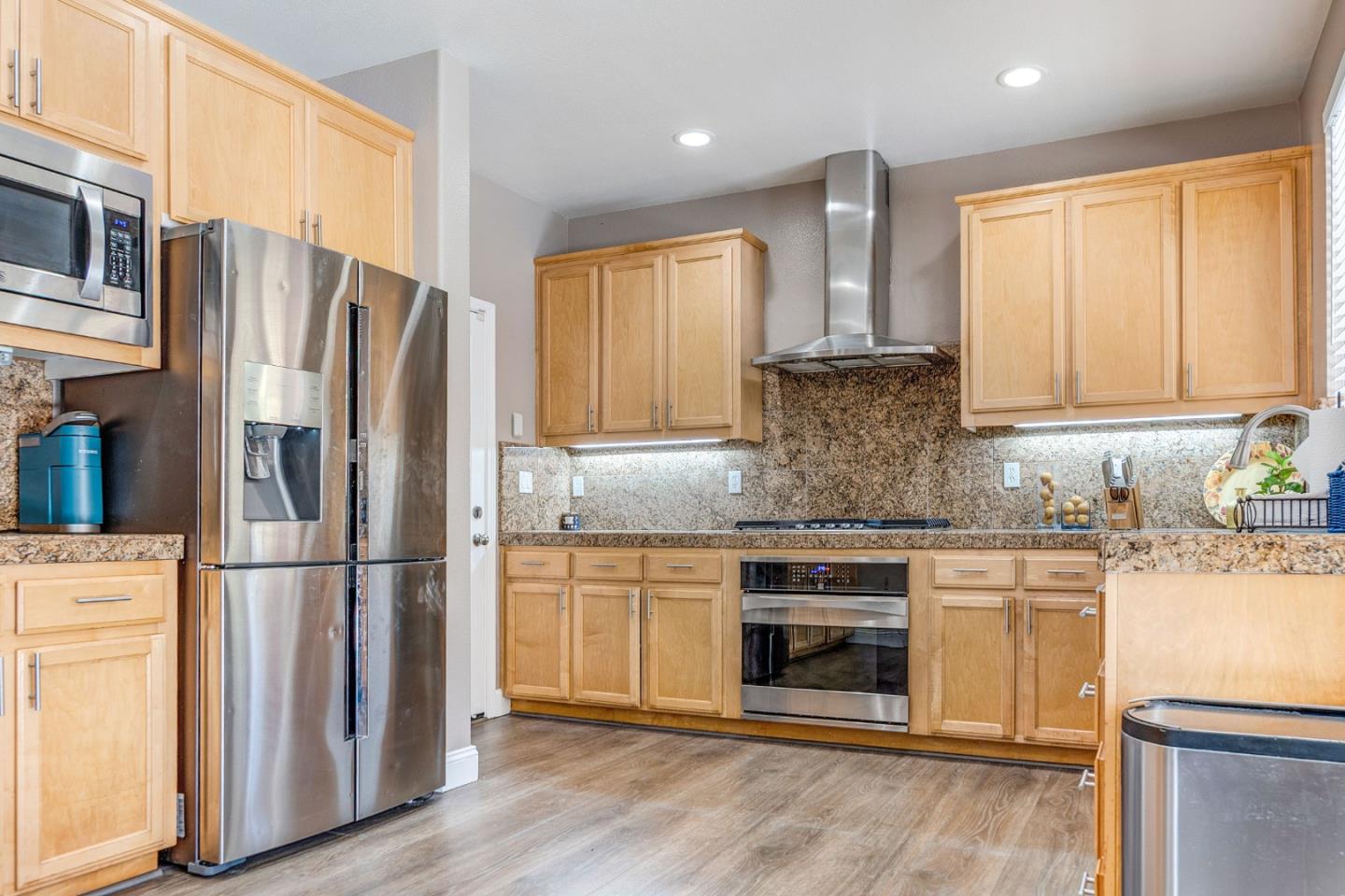 Detail Gallery Image 13 of 41 For 3035 Canoas Villa Ct, San Jose,  CA 95136 - 4 Beds | 3 Baths