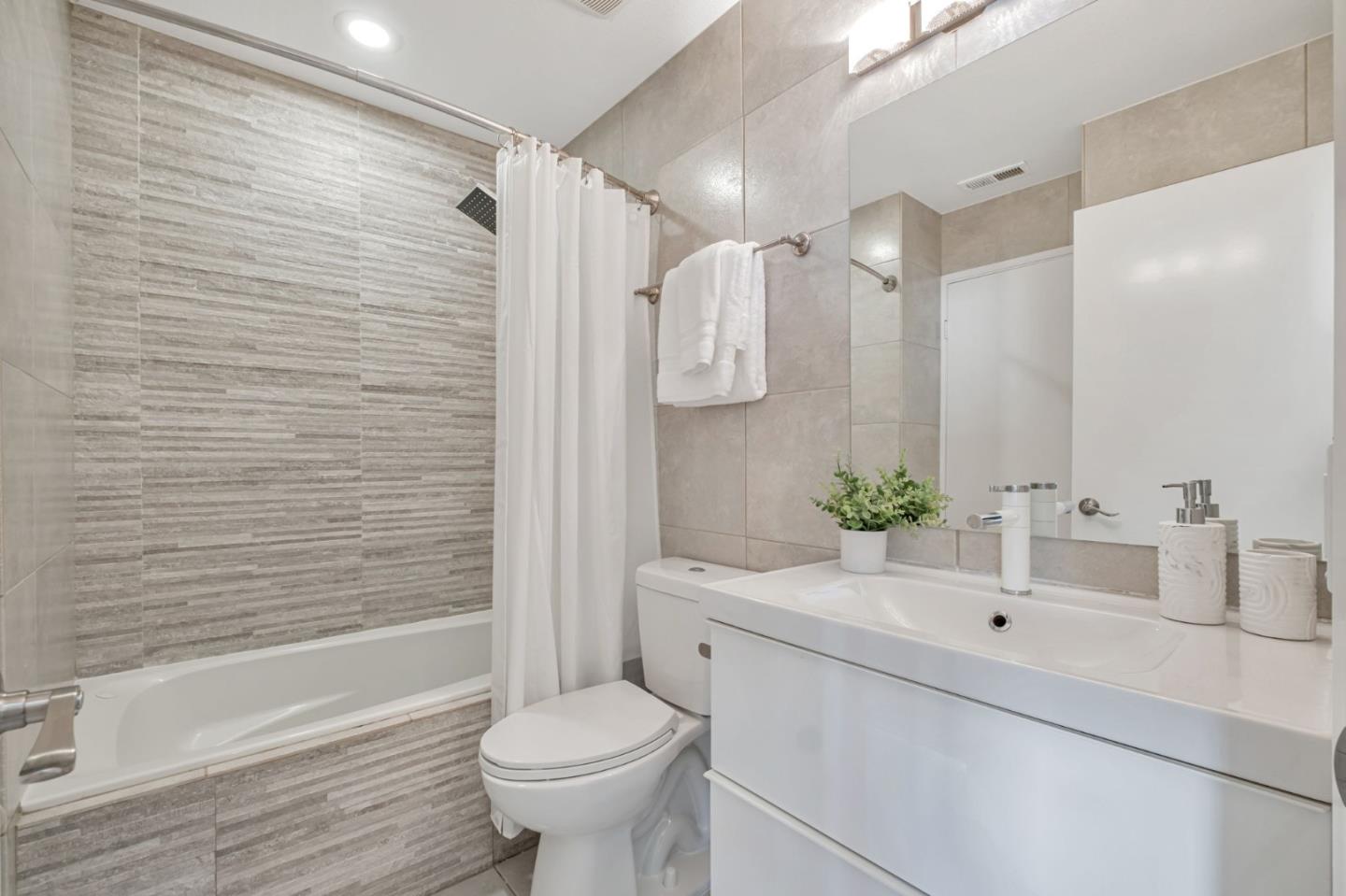 Detail Gallery Image 25 of 37 For 39725 Potrero Dr, Newark,  CA 94560 - 2 Beds | 2 Baths
