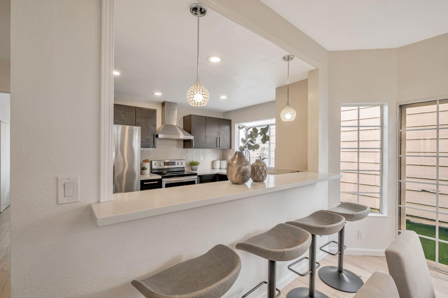 Detail Gallery Image 8 of 37 For 39725 Potrero Dr, Newark,  CA 94560 - 2 Beds | 2 Baths