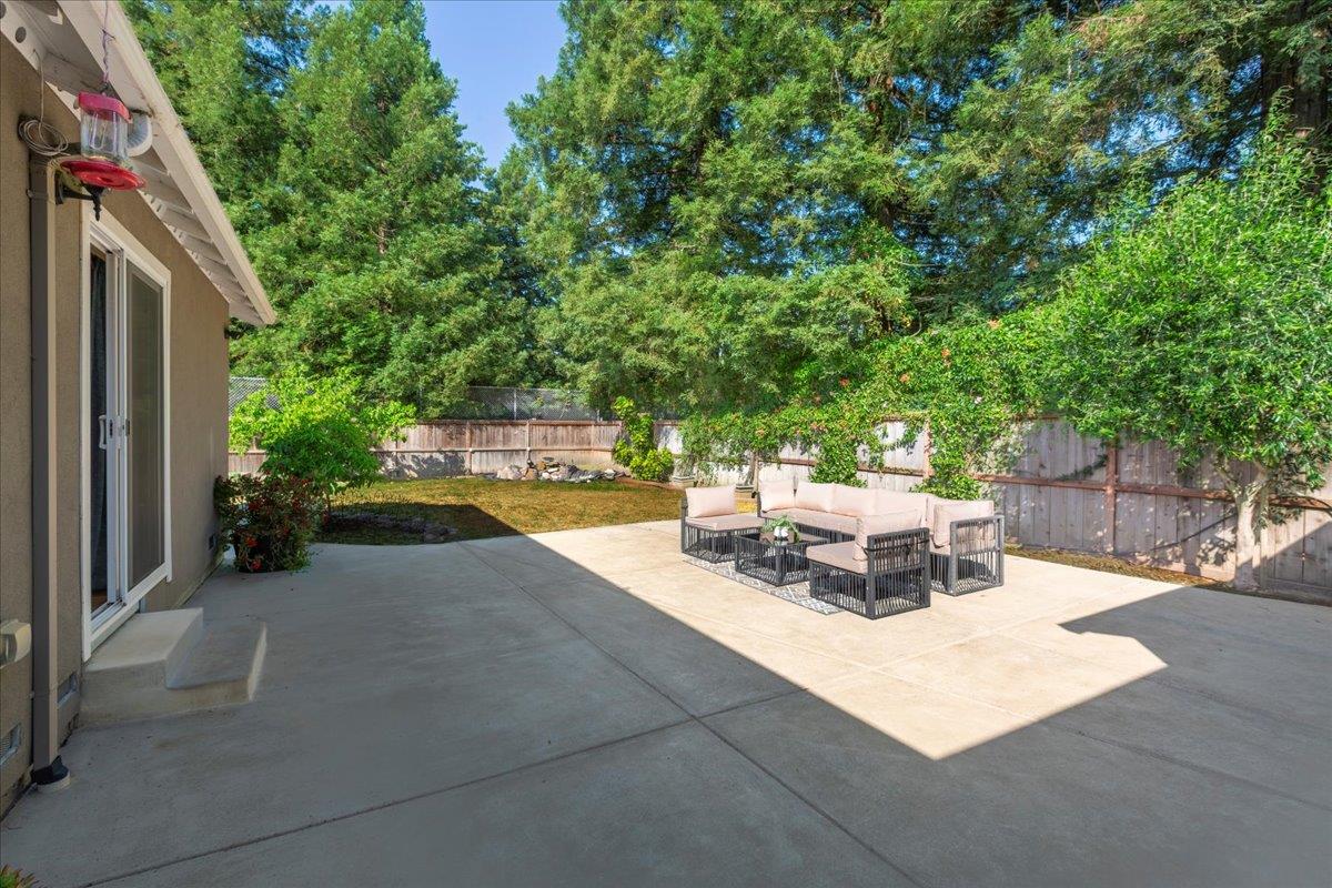 Detail Gallery Image 19 of 23 For 1403 Hudson St, Redwood City,  CA 94061 - 3 Beds | 2 Baths