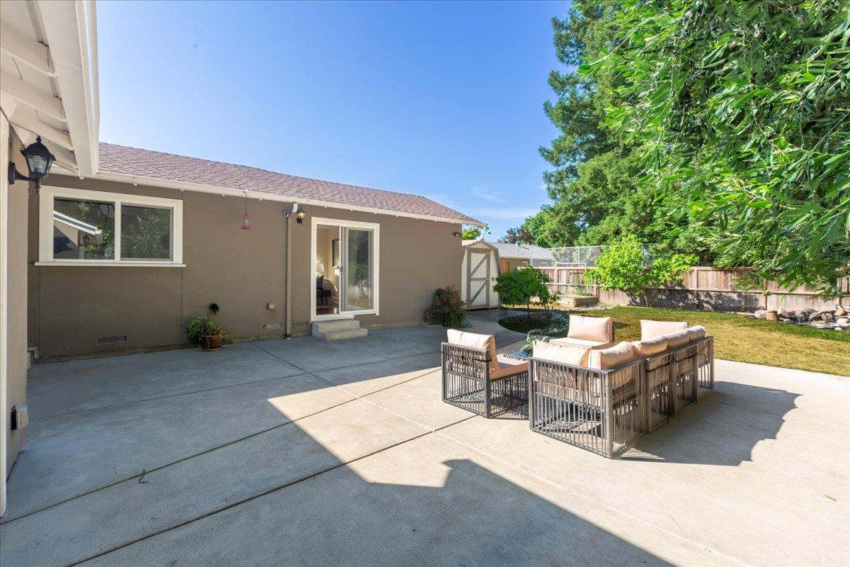 Detail Gallery Image 20 of 23 For 1403 Hudson St, Redwood City,  CA 94061 - 3 Beds | 2 Baths