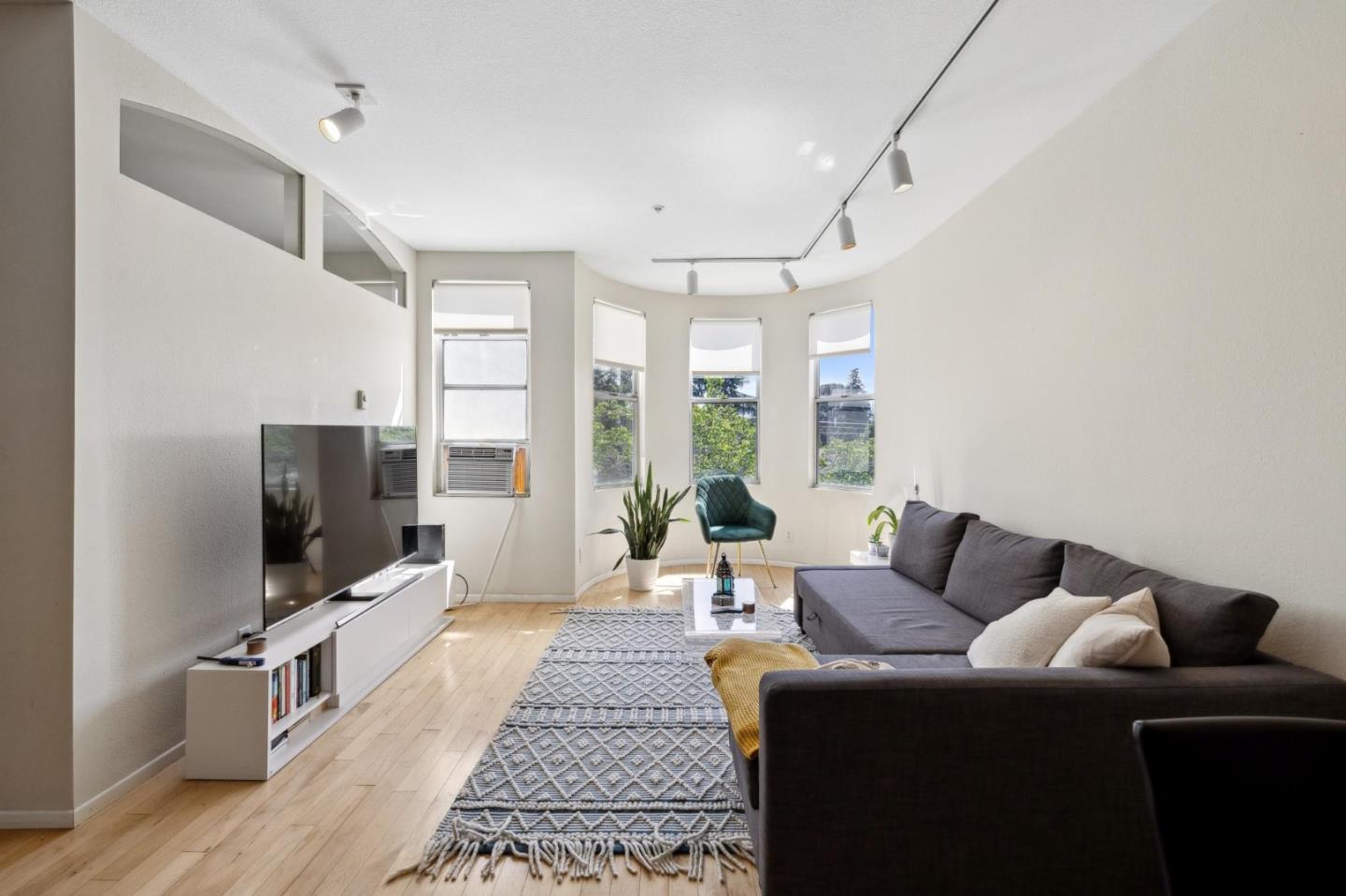 Detail Gallery Image 1 of 27 For 425 Alma St #309,  Palo Alto,  CA 94301 - 2 Beds | 2 Baths