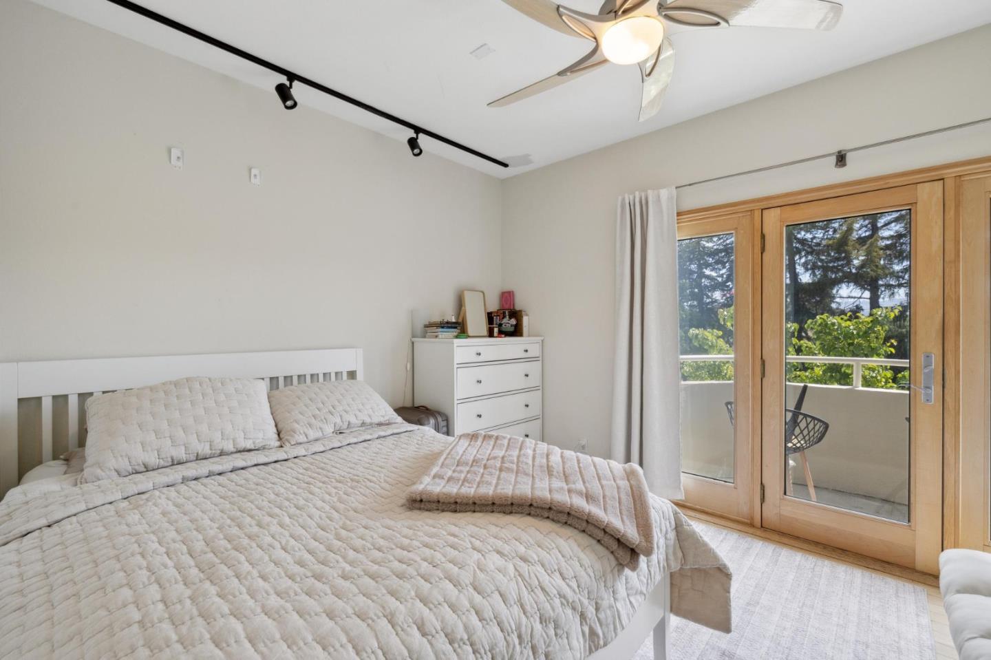 Detail Gallery Image 15 of 27 For 425 Alma St #309,  Palo Alto,  CA 94301 - 2 Beds | 2 Baths