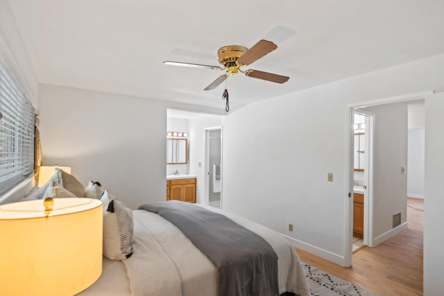 Detail Gallery Image 23 of 39 For 26 Saw Mill Ct, Mountain View,  CA 94043 - 3 Beds | 2/1 Baths