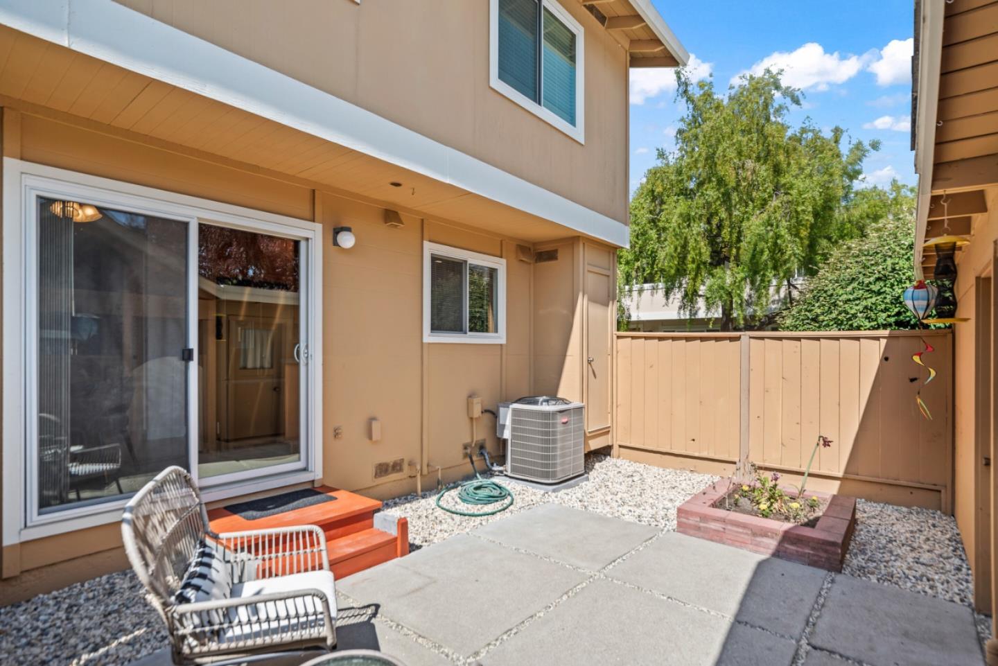 Detail Gallery Image 30 of 39 For 26 Saw Mill Ct, Mountain View,  CA 94043 - 3 Beds | 2/1 Baths