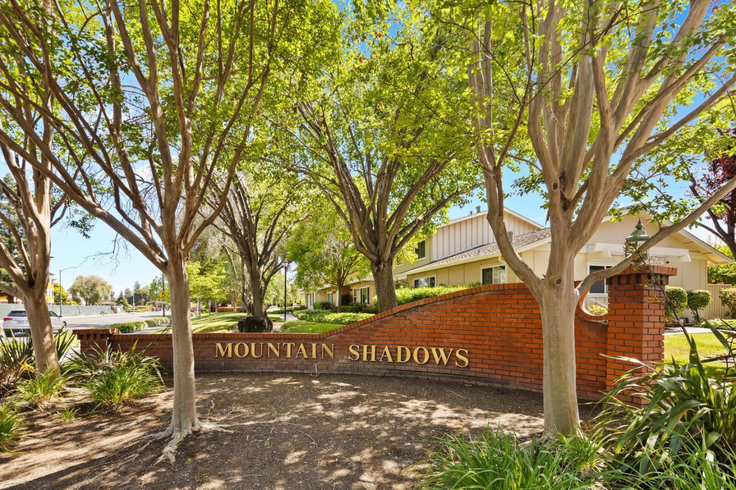 Detail Gallery Image 34 of 39 For 26 Saw Mill Ct, Mountain View,  CA 94043 - 3 Beds | 2/1 Baths